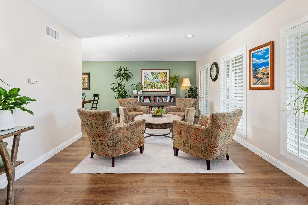 La Mesa, California, 91942, United States, 3 Bedrooms Bedrooms, ,3 BathroomsBathrooms,Residential,For Sale,1996009