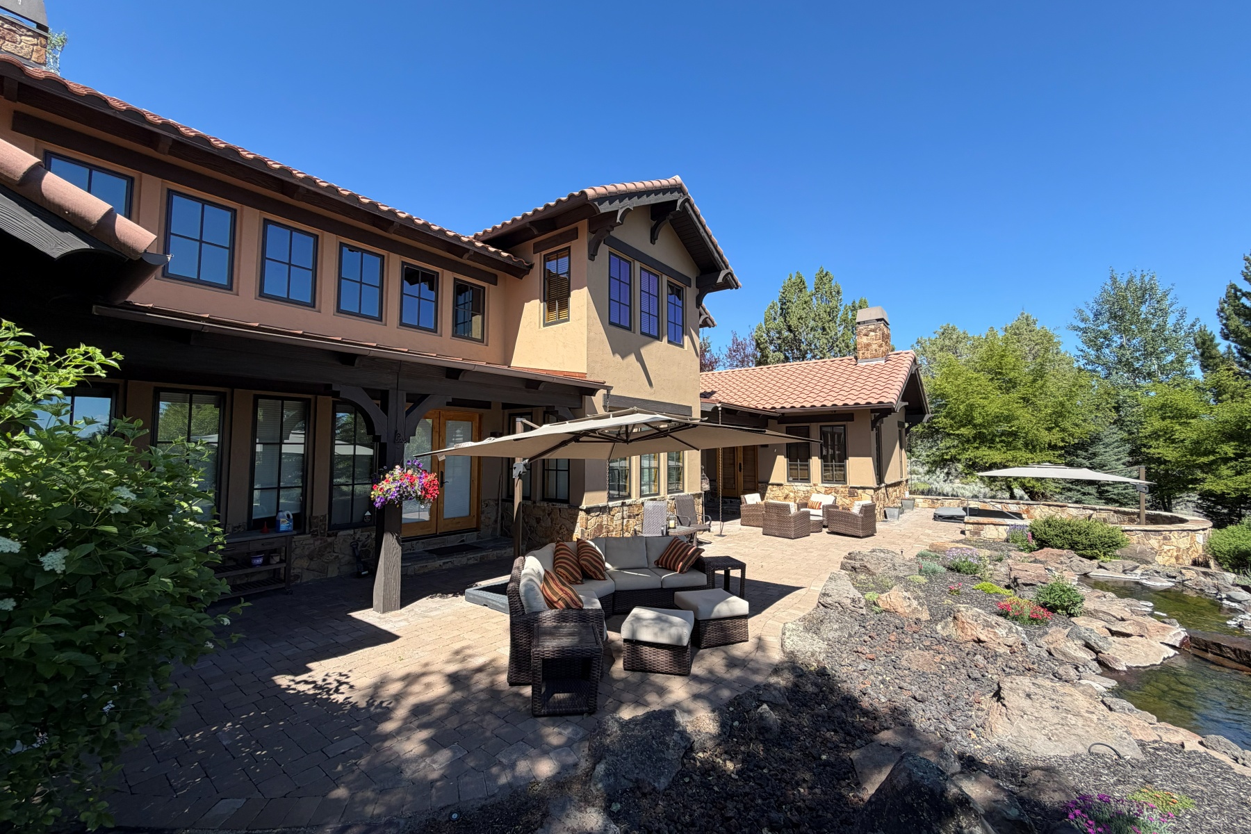  23098 Watercourse Way Bend, OR 97701 - 物件實景