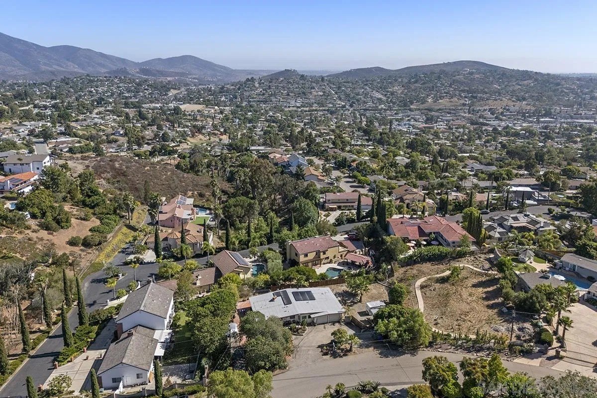 La Mesa, California, 91941, United States, 3 Bedrooms Bedrooms, ,4 BathroomsBathrooms,Residential,For Sale,1911905