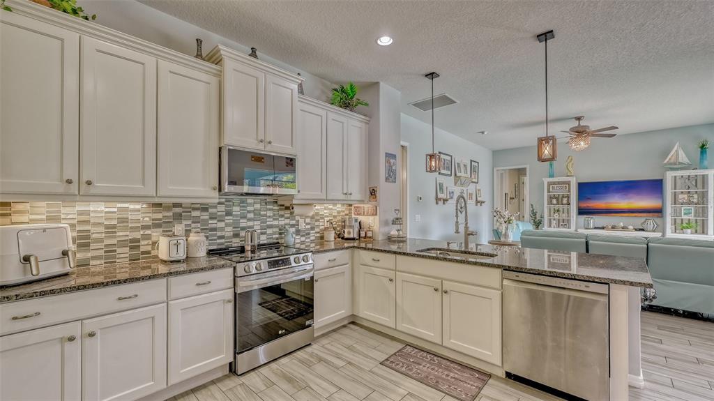 Parrish, Florida, 34219, United States, 4 Bedrooms Bedrooms, ,4 BathroomsBathrooms,Residential,For Sale,1960879