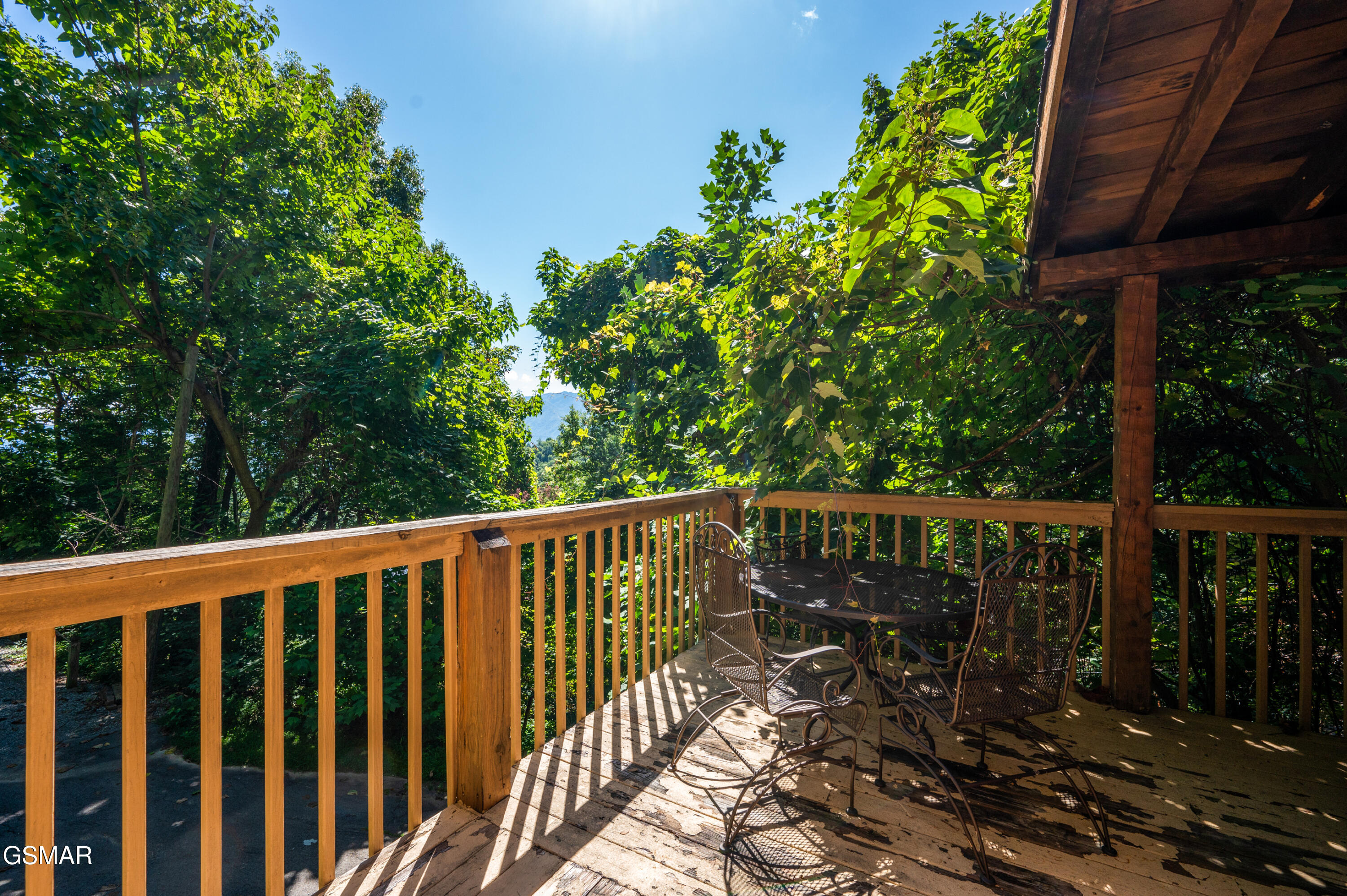 Gatlinburg, Tennessee, 37738, United States, 1 Bedroom Bedrooms, ,2 BathroomsBathrooms,Residential,For Sale,1977130