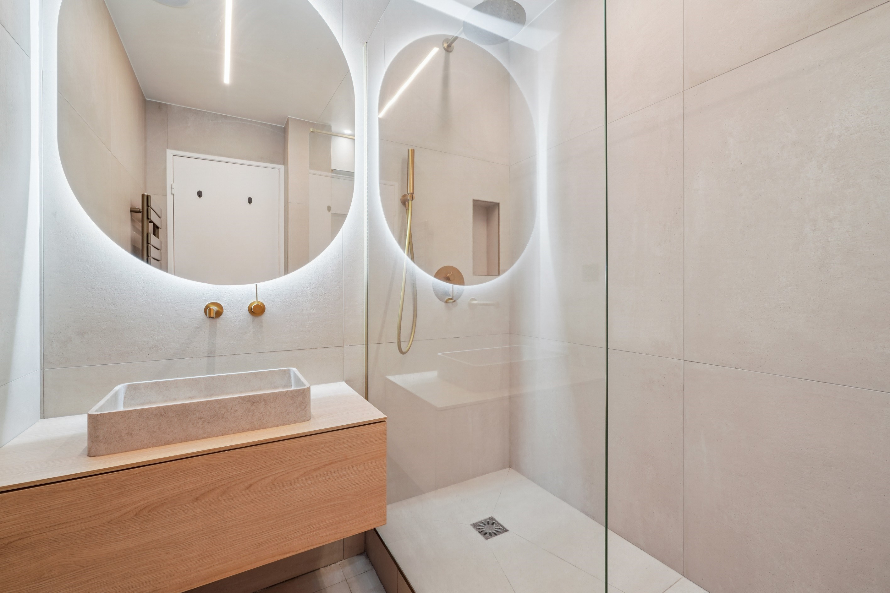  Three-room apartment with two bedrooms – 71 sqm – Renovated – Saint-Sulpice - 物件實景