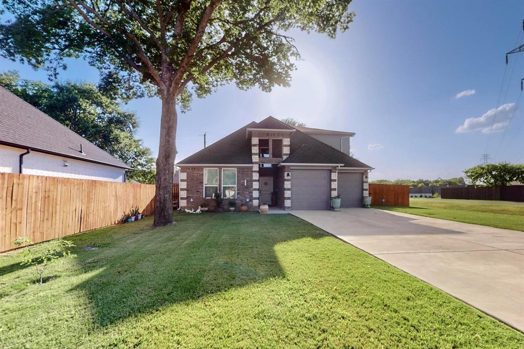 Avenue , Grand Prairie, TX 75051