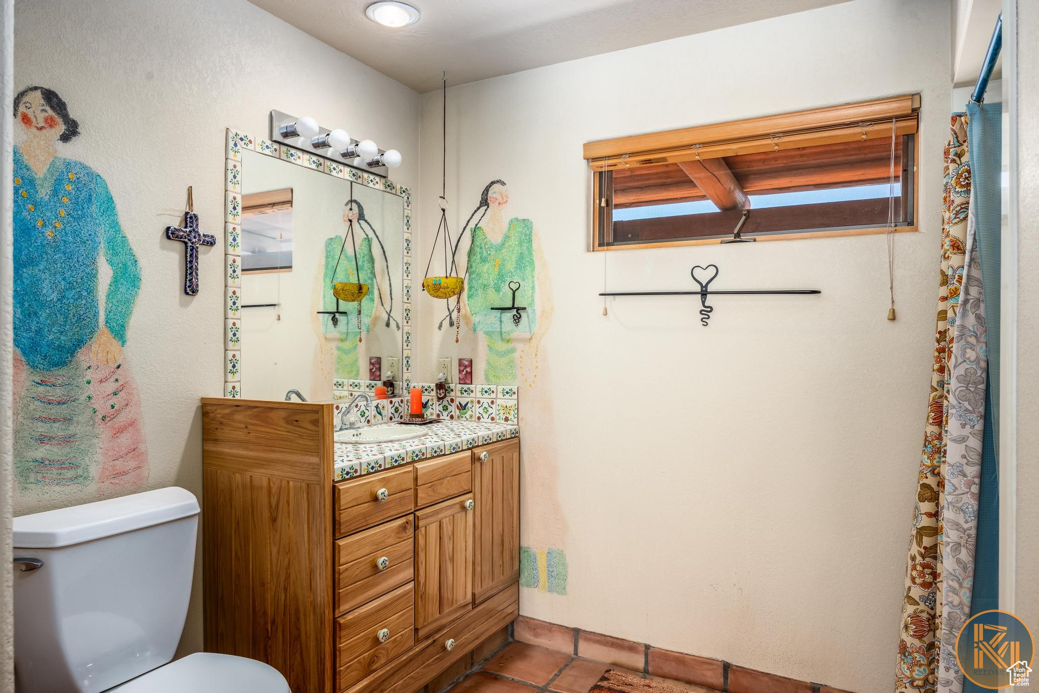 Kanab, Utah, 84741, United States, 2 Bedrooms Bedrooms, ,3 BathroomsBathrooms,Residential,For Sale,1903679