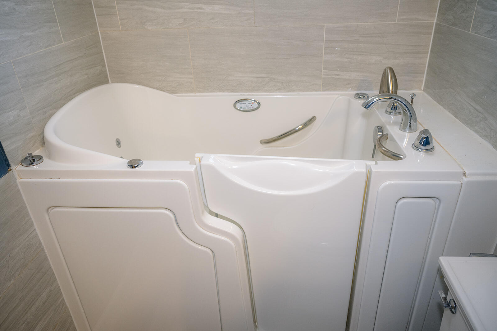 KEY LARGO, Florida, 33037, United States, 2 Bedrooms Bedrooms, ,2 BathroomsBathrooms,Residential,For Sale,1992008