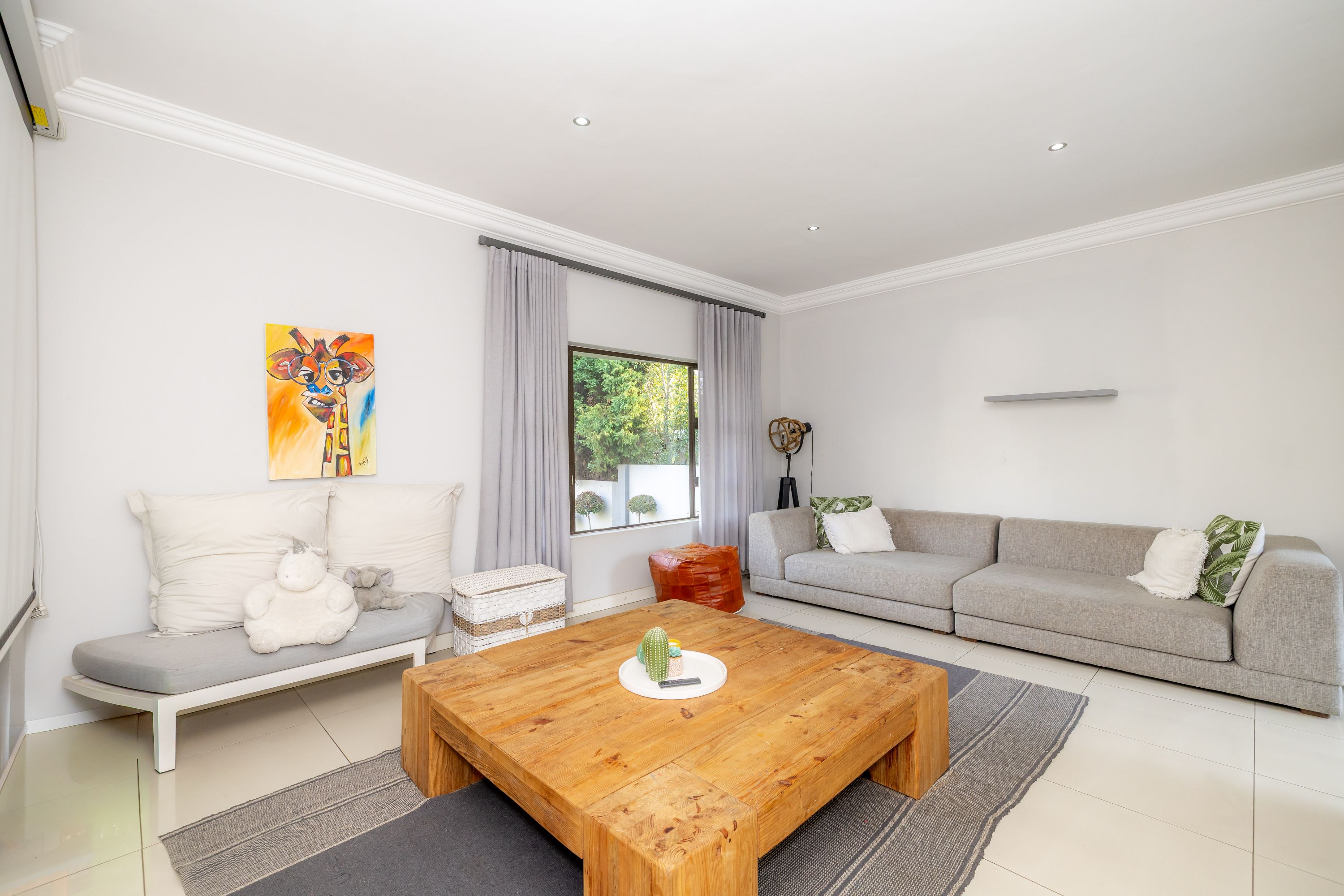  Elegant Family Home in a Secure Golf Estate - 物件實景
