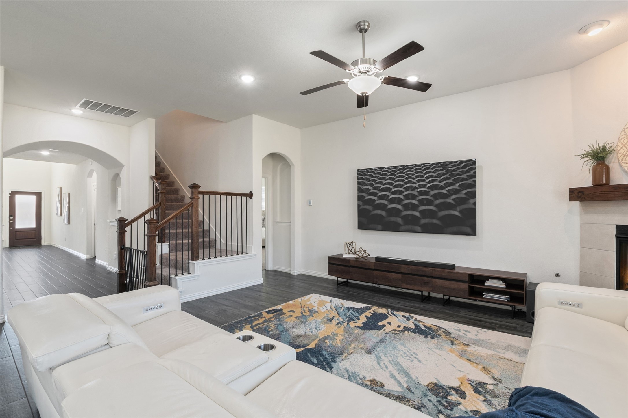 Little Elm, Texas, 75068, United States, 4 Bedrooms Bedrooms, ,4 BathroomsBathrooms,Residential,For Sale,1990975