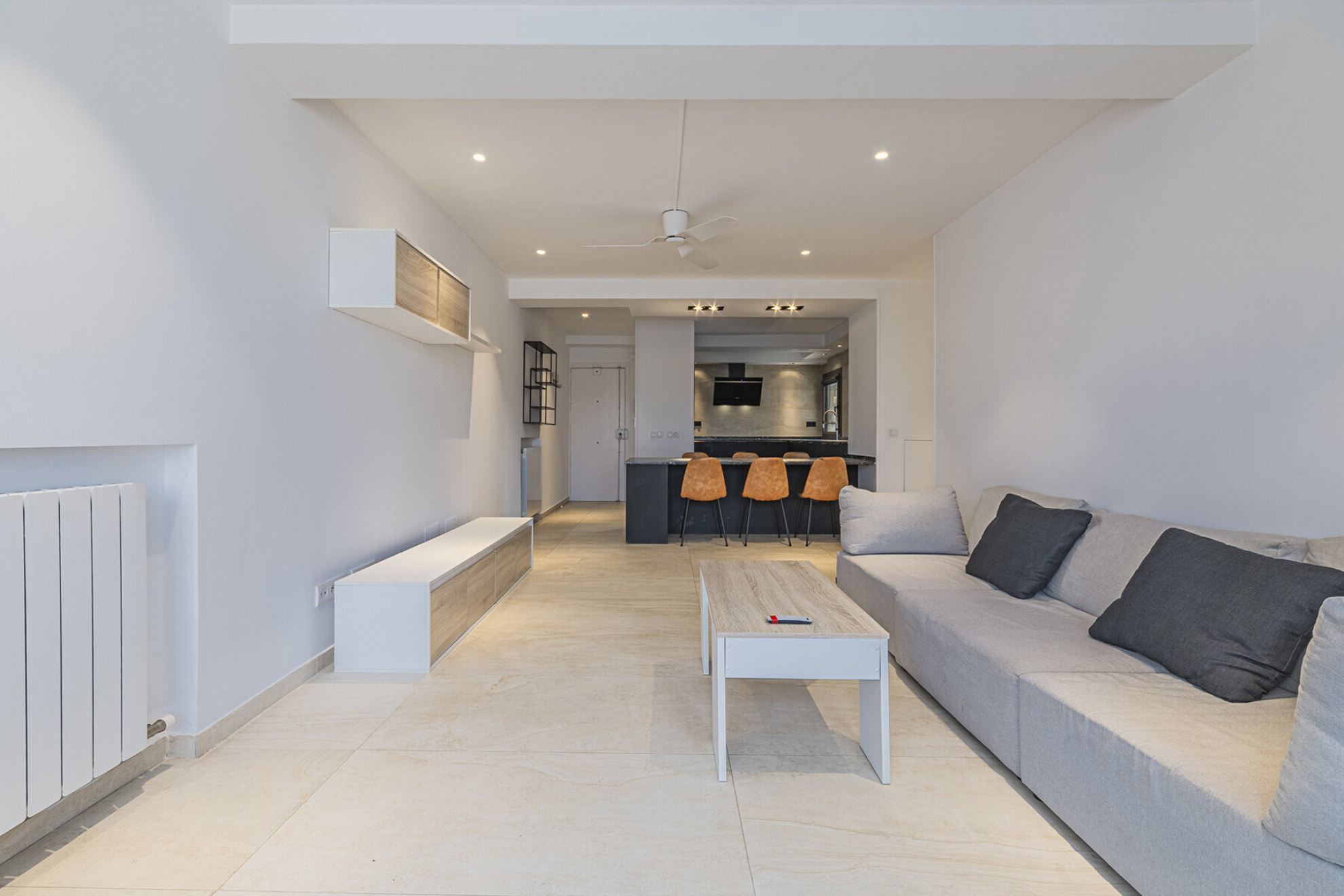  Modern apartment in front of the beach - 物件實景
