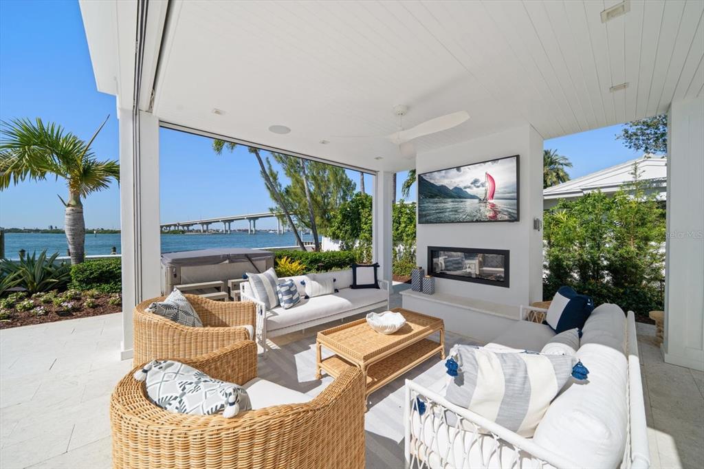 Largo, Florida, 33770, United States, 3 Bedrooms Bedrooms, ,4 BathroomsBathrooms,Residential,For Sale,1989168