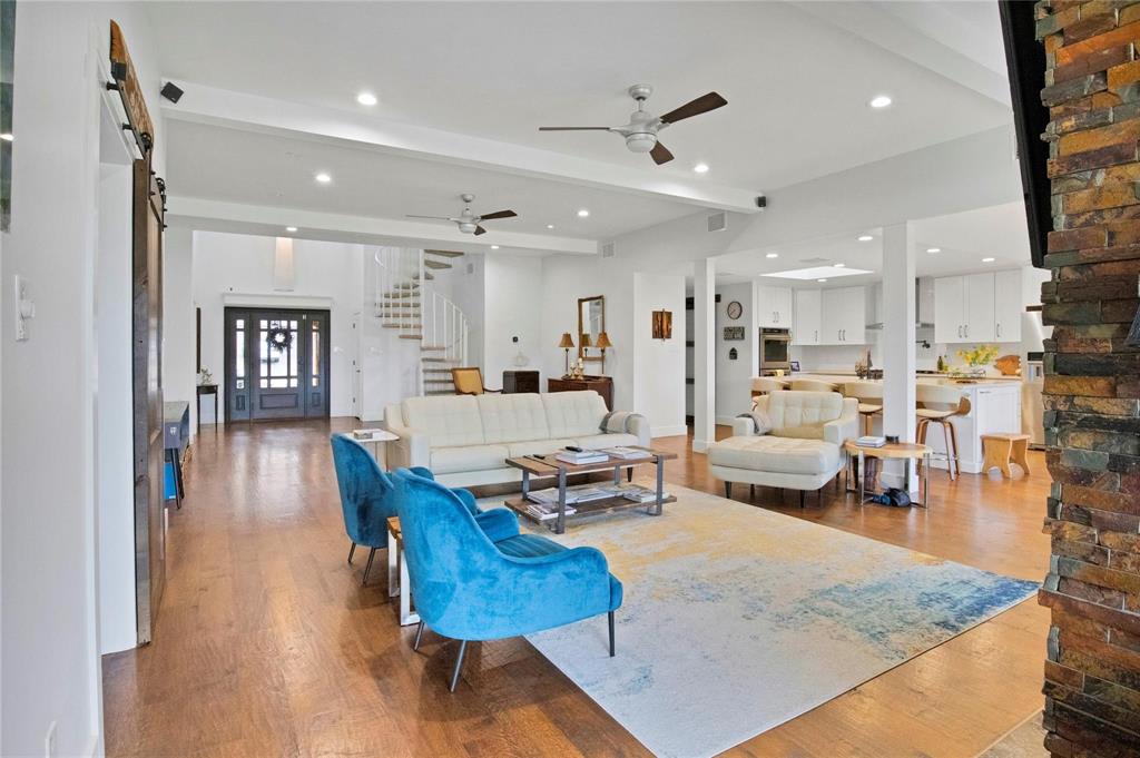 Dallas, Texas, 75228, United States, 4 Bedrooms Bedrooms, ,3 BathroomsBathrooms,Residential,For Sale,1888632