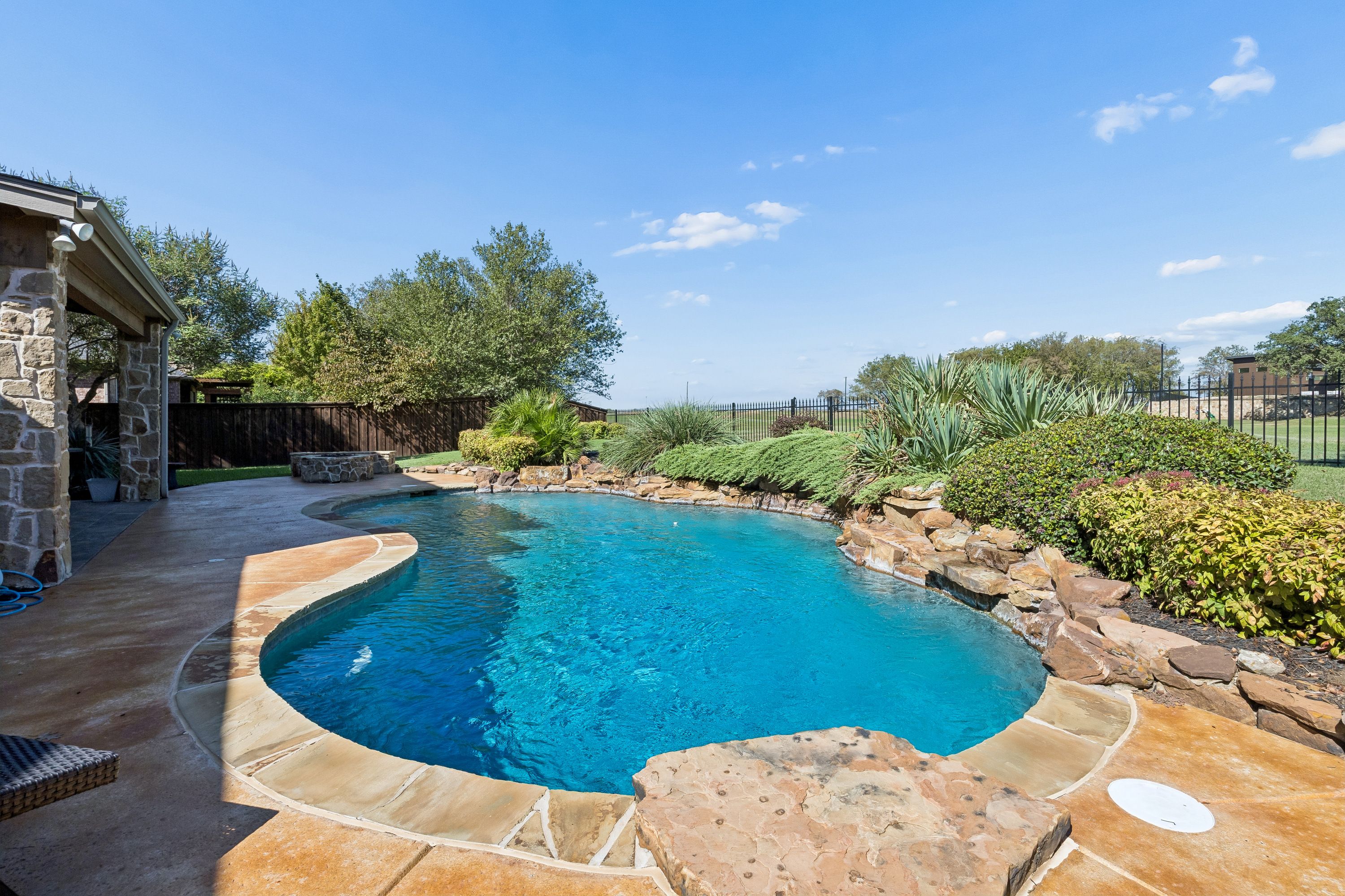  837 Thomas Crossing Drive, Fort Worth, TX, 76028 - 物件實景