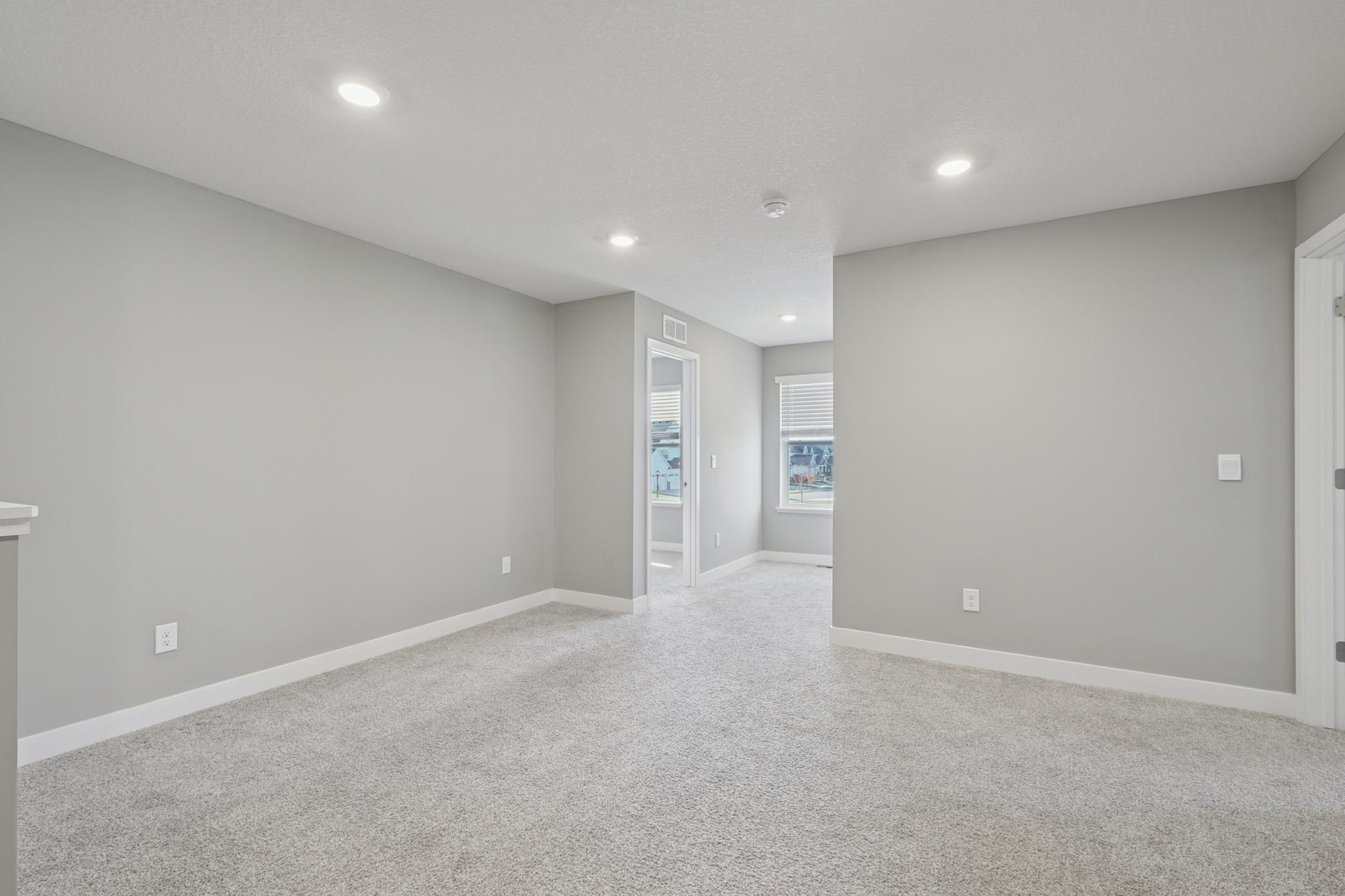 Champlin, Minnesota, 55316, United States, 5 Bedrooms Bedrooms, ,2 BathroomsBathrooms,Residential,For Sale,1991646