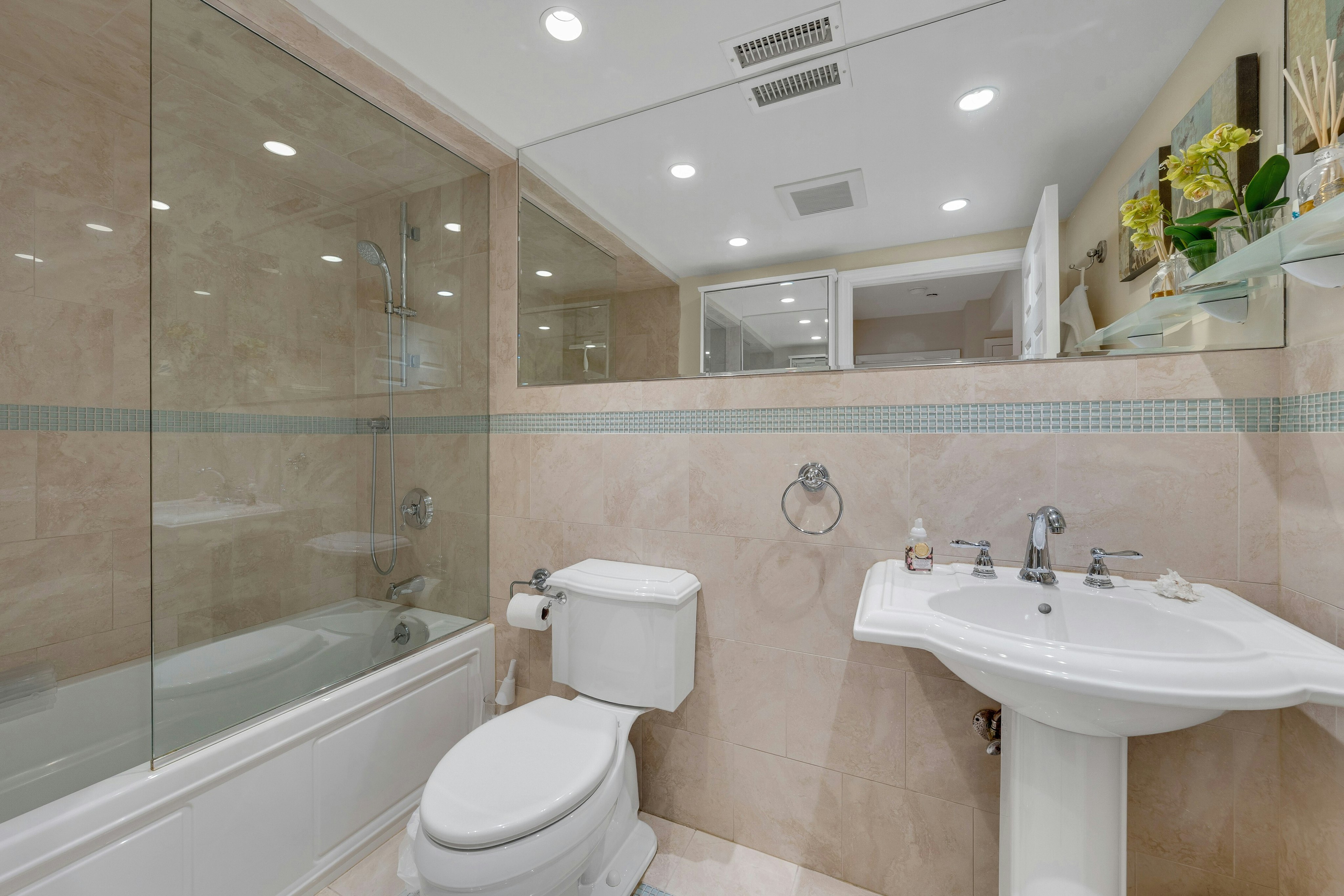  2 Eliot Court, Teaneck, NJ 07666 - 物件實景