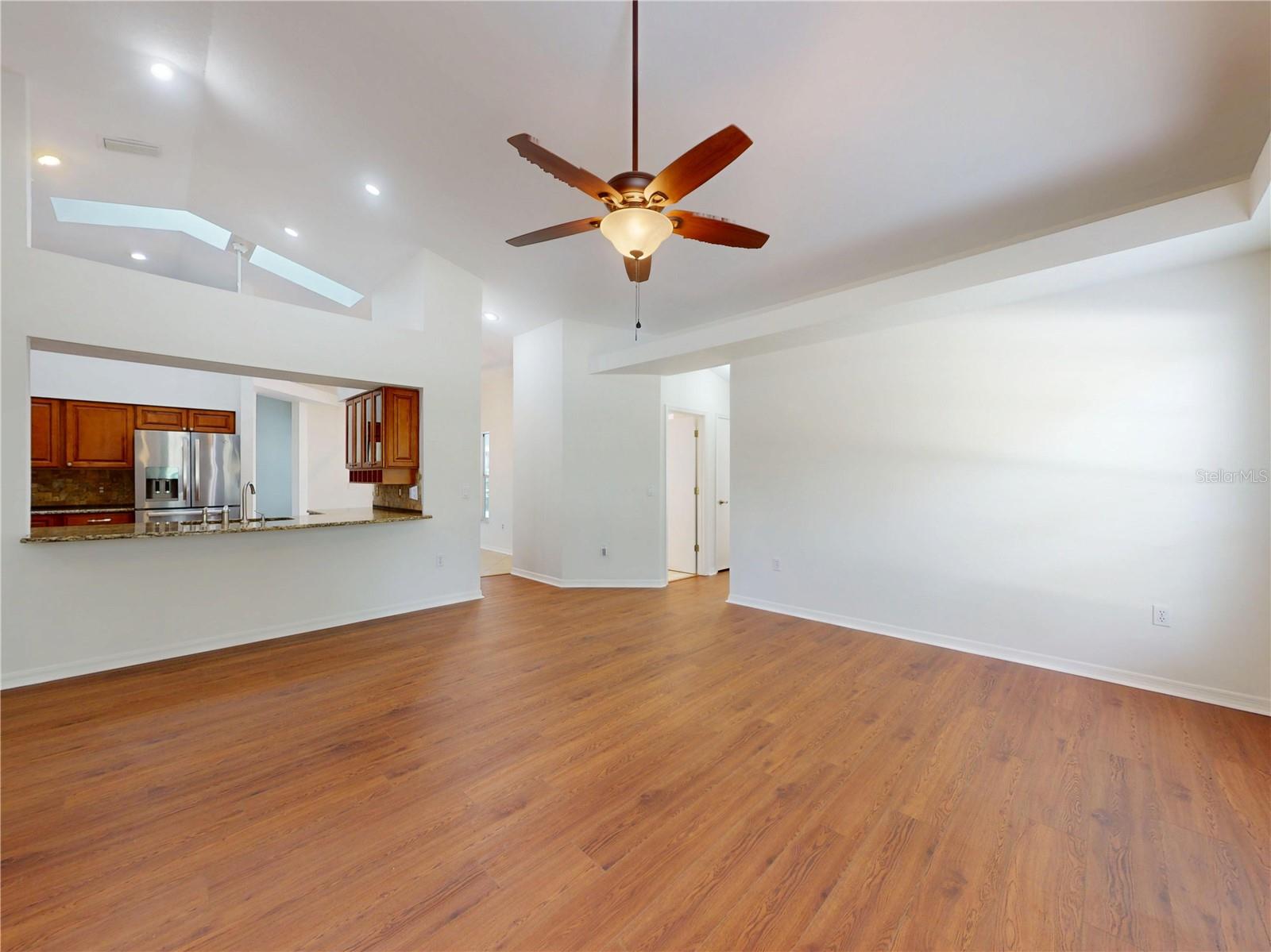 OCALA, Florida, 34482, United States, 4 Bedrooms Bedrooms, ,2 BathroomsBathrooms,Residential,For Sale,1991110