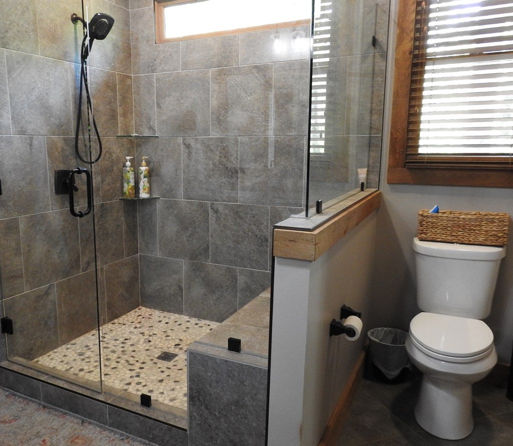 Morganton, Georgia, 30560, United States, 4 Bedrooms Bedrooms, ,4 BathroomsBathrooms,Residential,For Sale,1859082