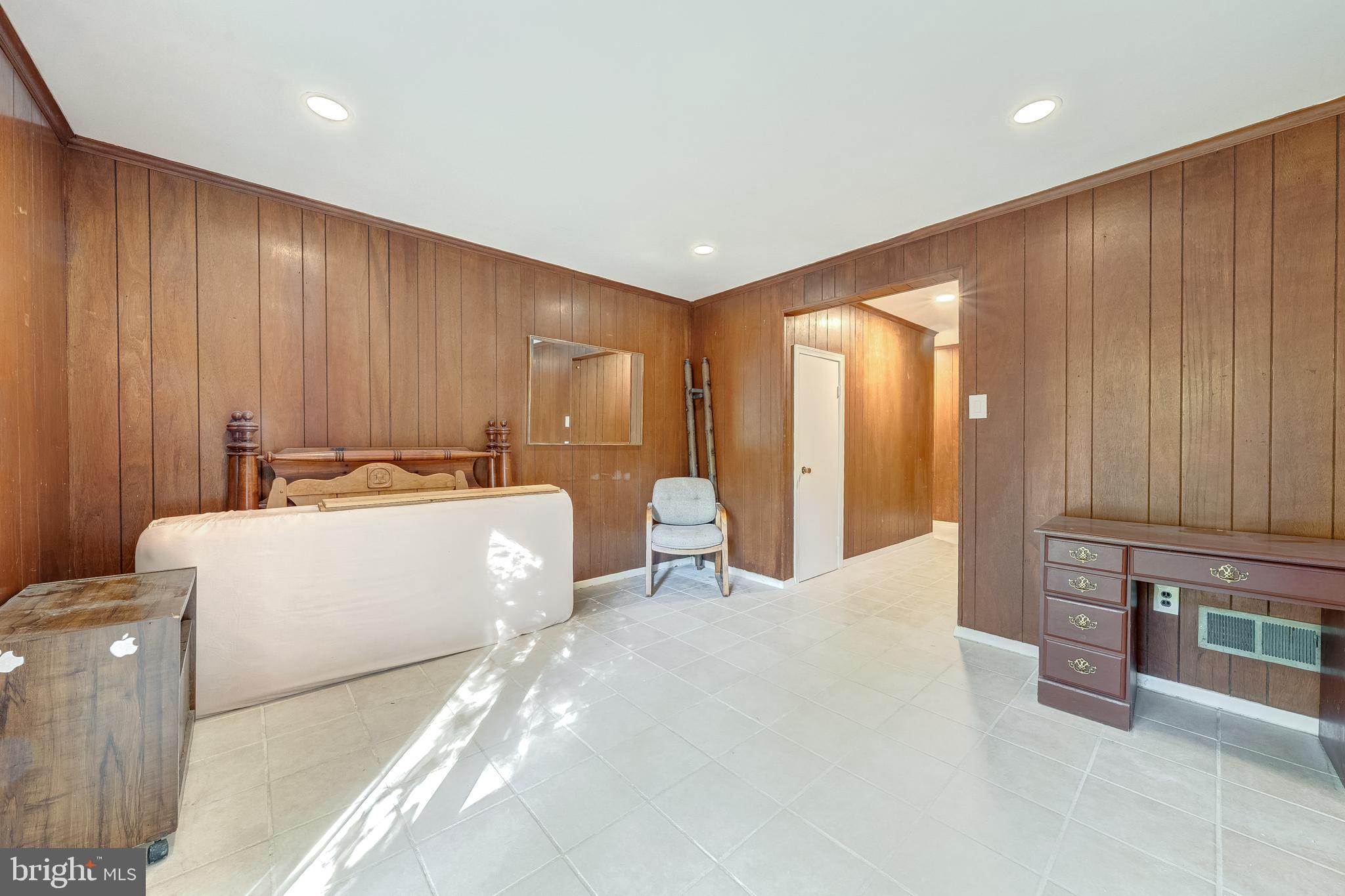 Springfield, Virginia, 22152, United States, 3 Bedrooms Bedrooms, ,3 BathroomsBathrooms,Residential,For Sale,1982365