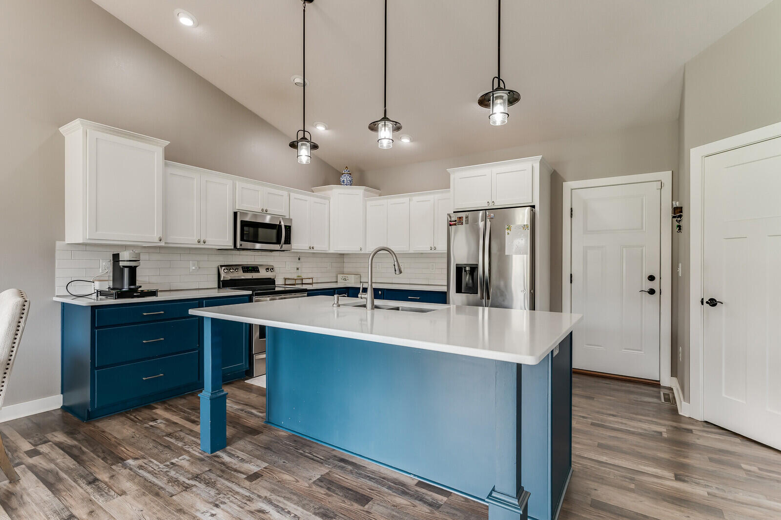 Onalaska, Wisconsin, 54650, United States, 3 Bedrooms Bedrooms, ,3 BathroomsBathrooms,Residential,For Sale,2037961