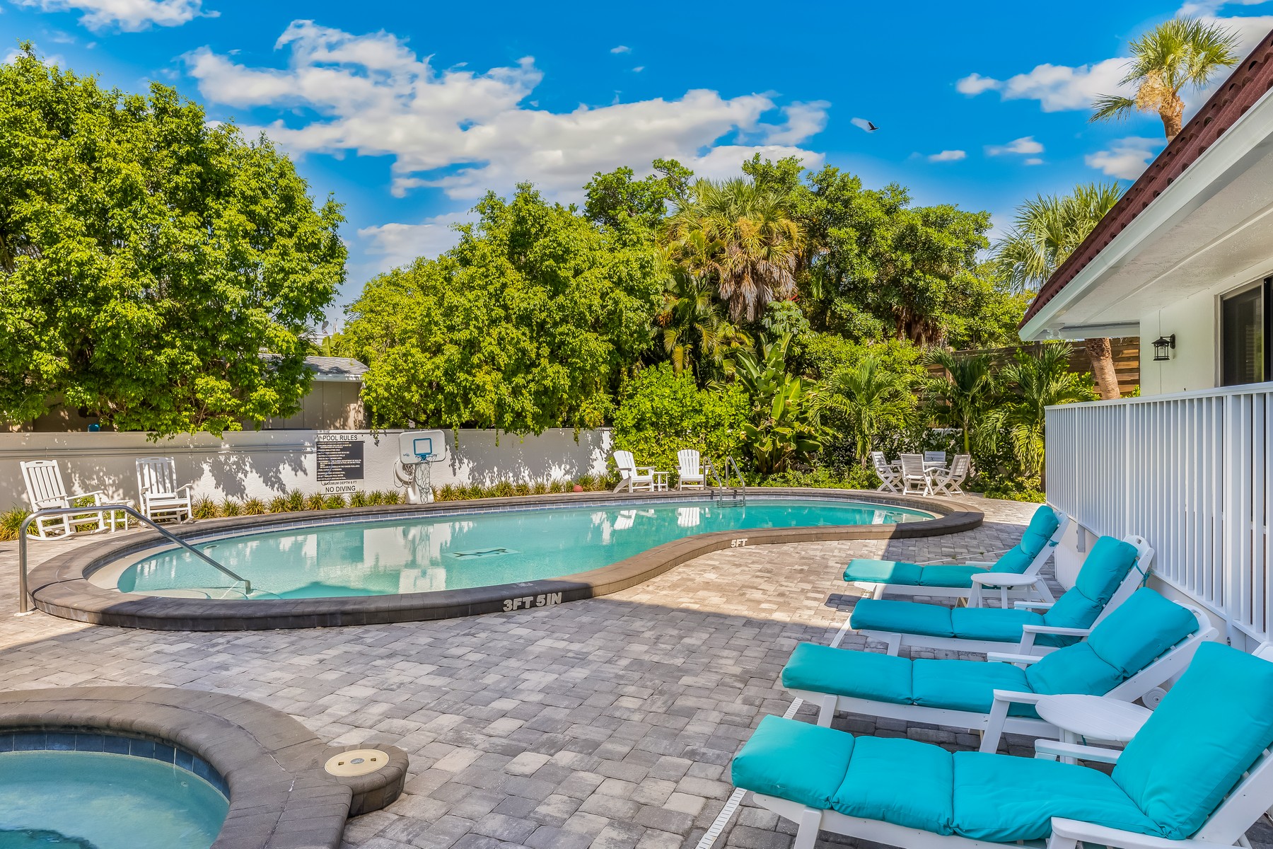  950 Palm Avenue Unit #304 - 物件實景