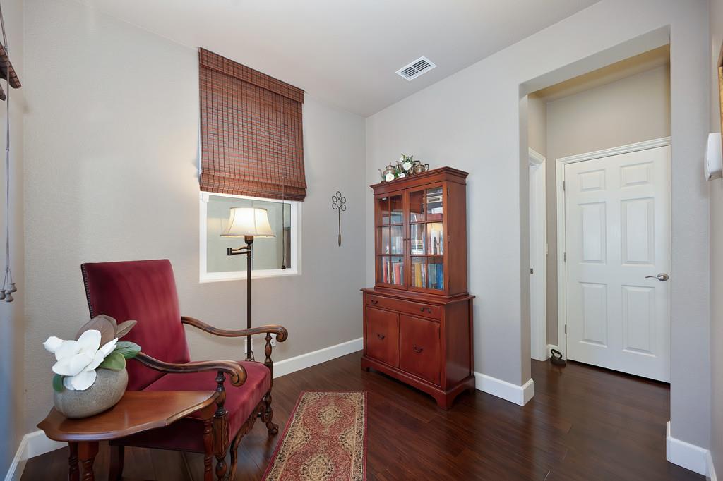 Folsom, California, 95630, United States, 2 Bedrooms Bedrooms, ,3 BathroomsBathrooms,Residential,For Sale,1917573