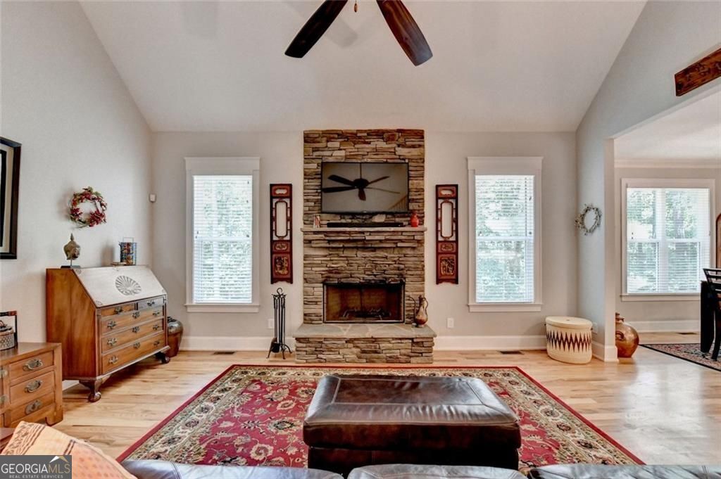 Canton, Georgia, 30114, United States, 4 Bedrooms Bedrooms, ,3 BathroomsBathrooms,Residential,For Sale,1953931