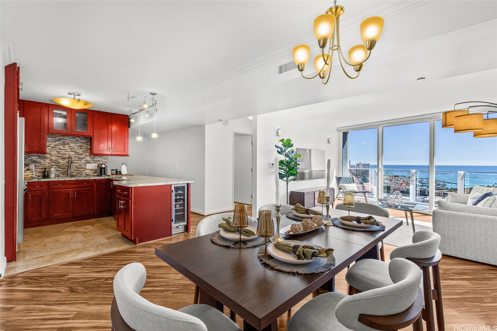 Honolulu, Hawaii, 96814, United States, 2 Bedrooms Bedrooms, ,2 BathroomsBathrooms,Residential,For Sale,2003037