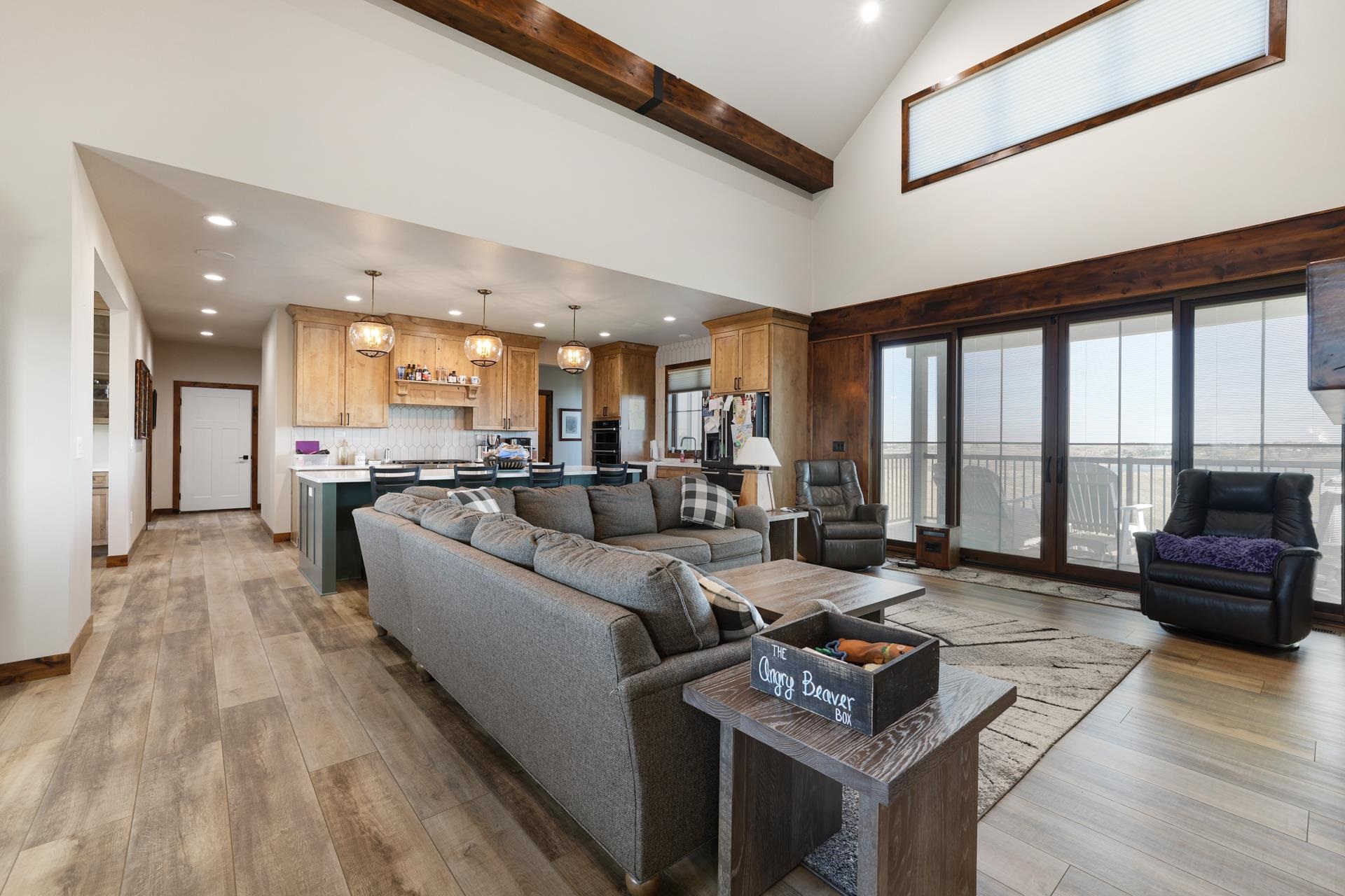 Garrison, North Dakota, 58540, United States, 4 Bedrooms Bedrooms, ,3 BathroomsBathrooms,Residential,For Sale,1975291