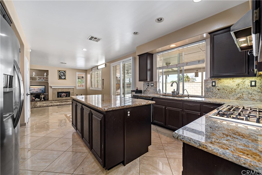 Murrieta, California, 92563, United States, 4 Bedrooms Bedrooms, ,3 BathroomsBathrooms,Residential,For Sale,1920911