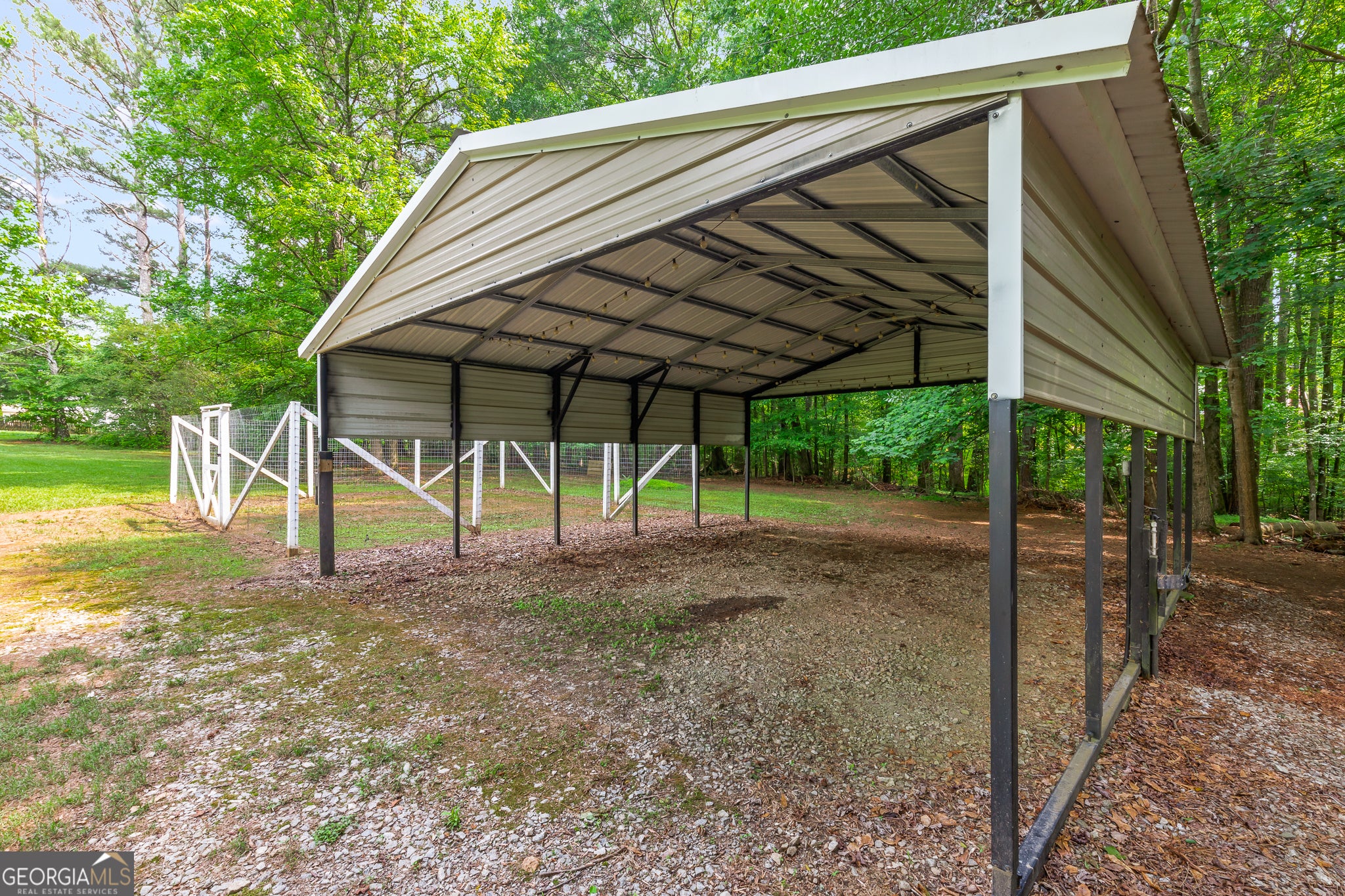 Tyrone, Georgia, 30290, United States, 3 Bedrooms Bedrooms, ,4 BathroomsBathrooms,Residential,For Sale,1931244