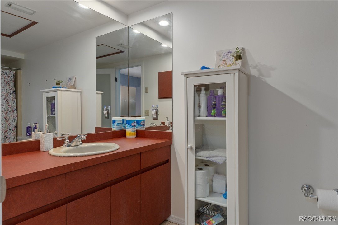 Inverness, Florida, 34453, United States, 6 Bedrooms Bedrooms, ,4 BathroomsBathrooms,Residential,For Sale,1975798