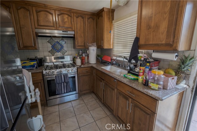 Los Angeles, California, 90044, United States, 3 Bedrooms Bedrooms, ,2 BathroomsBathrooms,Residential,For Sale,1937923