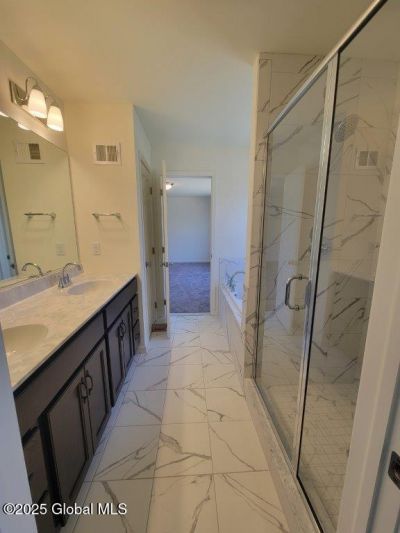 Castleton, New York, 12033, United States, 4 Bedrooms Bedrooms, ,3 BathroomsBathrooms,Residential,For Sale,1989300