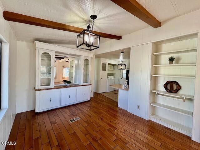 Goleta, California, 93117, United States, 2 Bedrooms Bedrooms, ,2 BathroomsBathrooms,Residential,For Sale,1974221