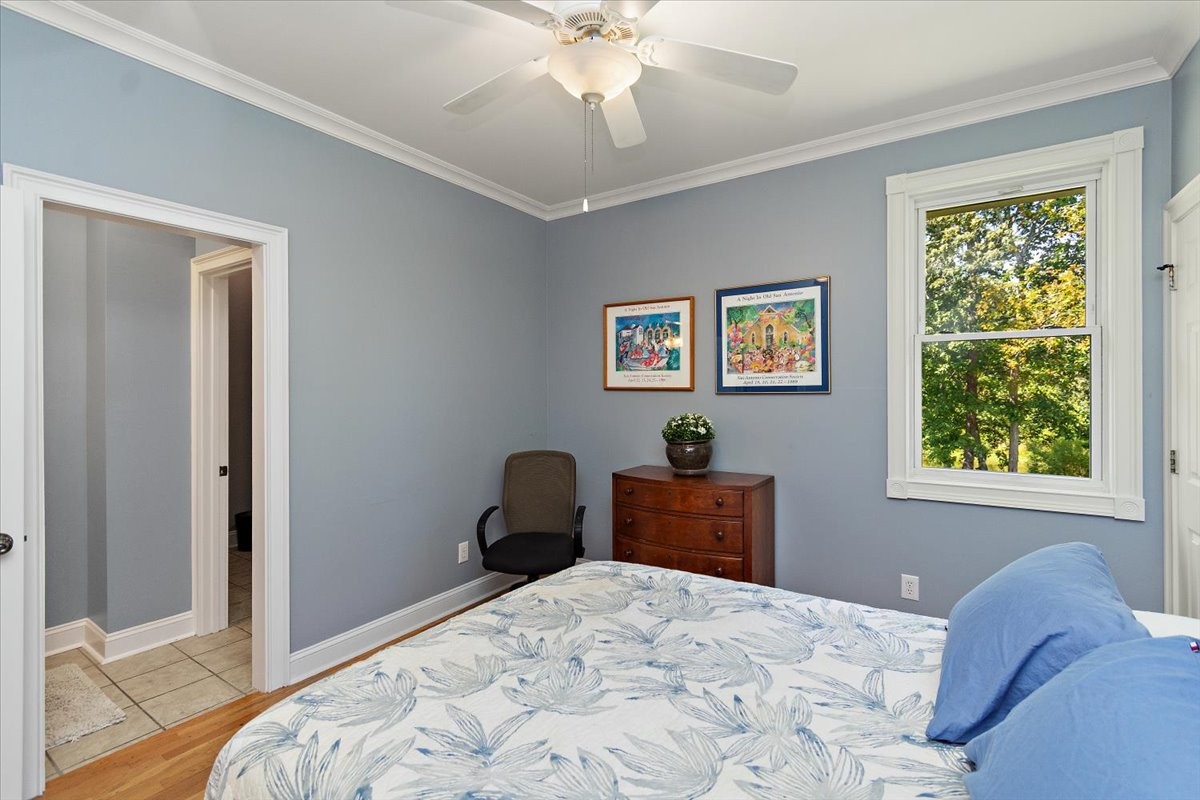 Leoma, Tennessee, 38468, United States, 3 Bedrooms Bedrooms, ,3 BathroomsBathrooms,Residential,For Sale,1938715