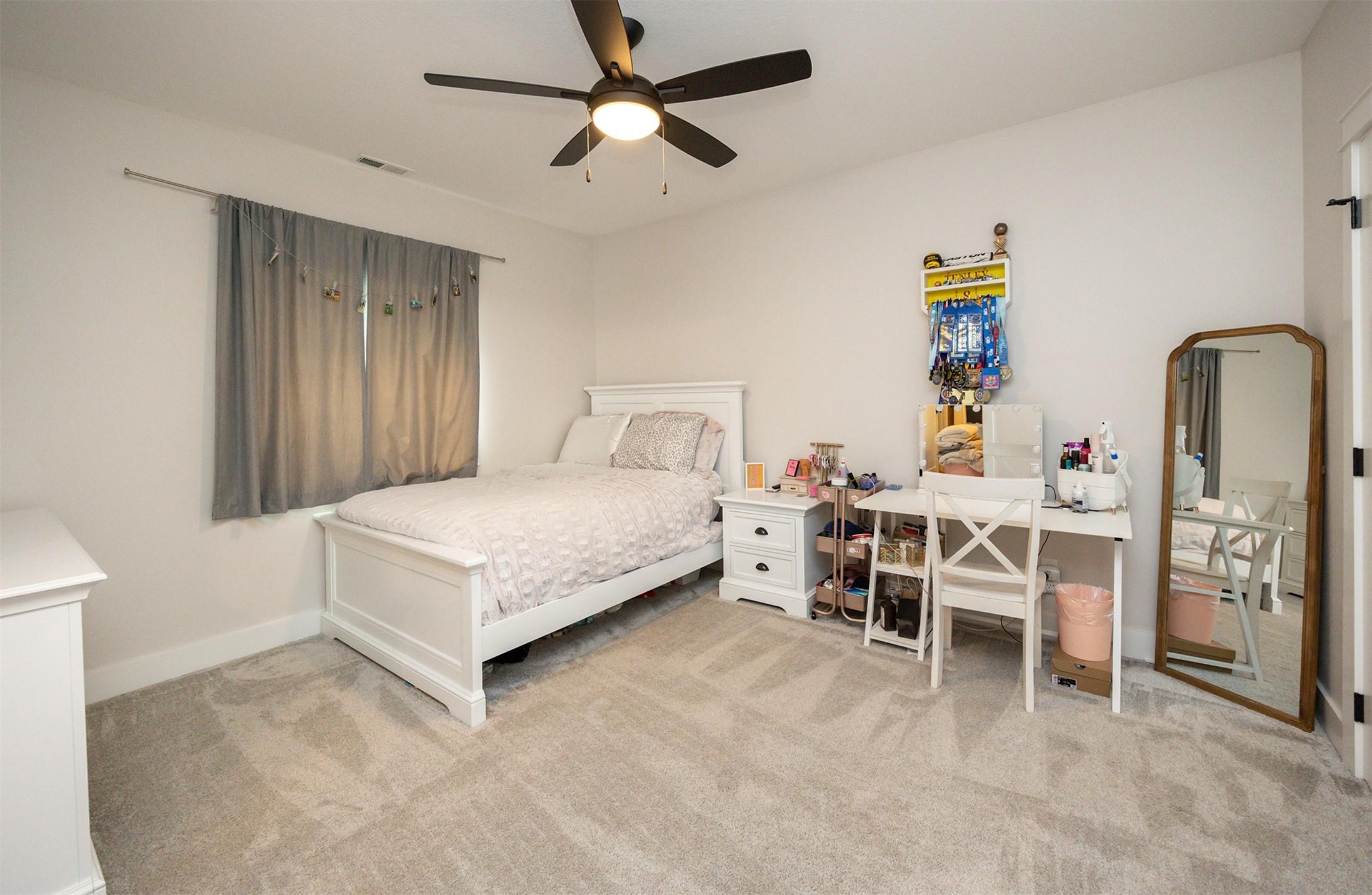 Madrid, Iowa, 50156, United States, 6 Bedrooms Bedrooms, ,5 BathroomsBathrooms,Residential,For Sale,1982184