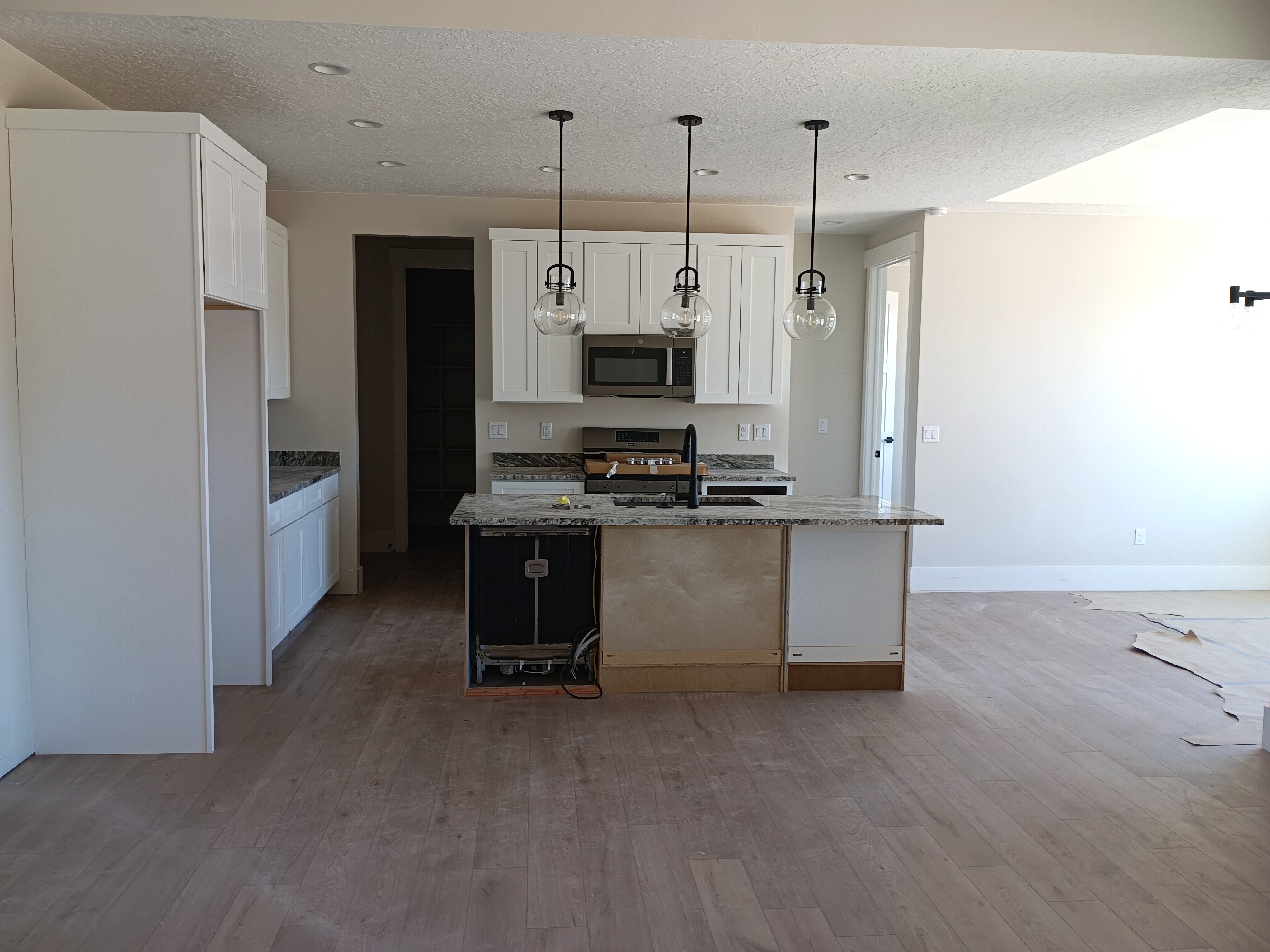 Cedar City, Utah, 84720, United States, 6 Bedrooms Bedrooms, ,4 BathroomsBathrooms,Residential,For Sale,1983360