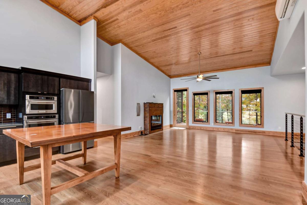 Athens, Georgia, 30606, United States, 2 Bedrooms Bedrooms, ,3 BathroomsBathrooms,Residential,For Sale,1992005