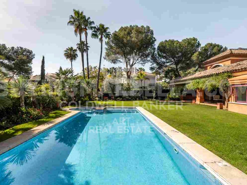 Marbella, Andalusia, ES, 5 Bedrooms Bedrooms, ,4 BathroomsBathrooms,Residential,For Sale,1804949