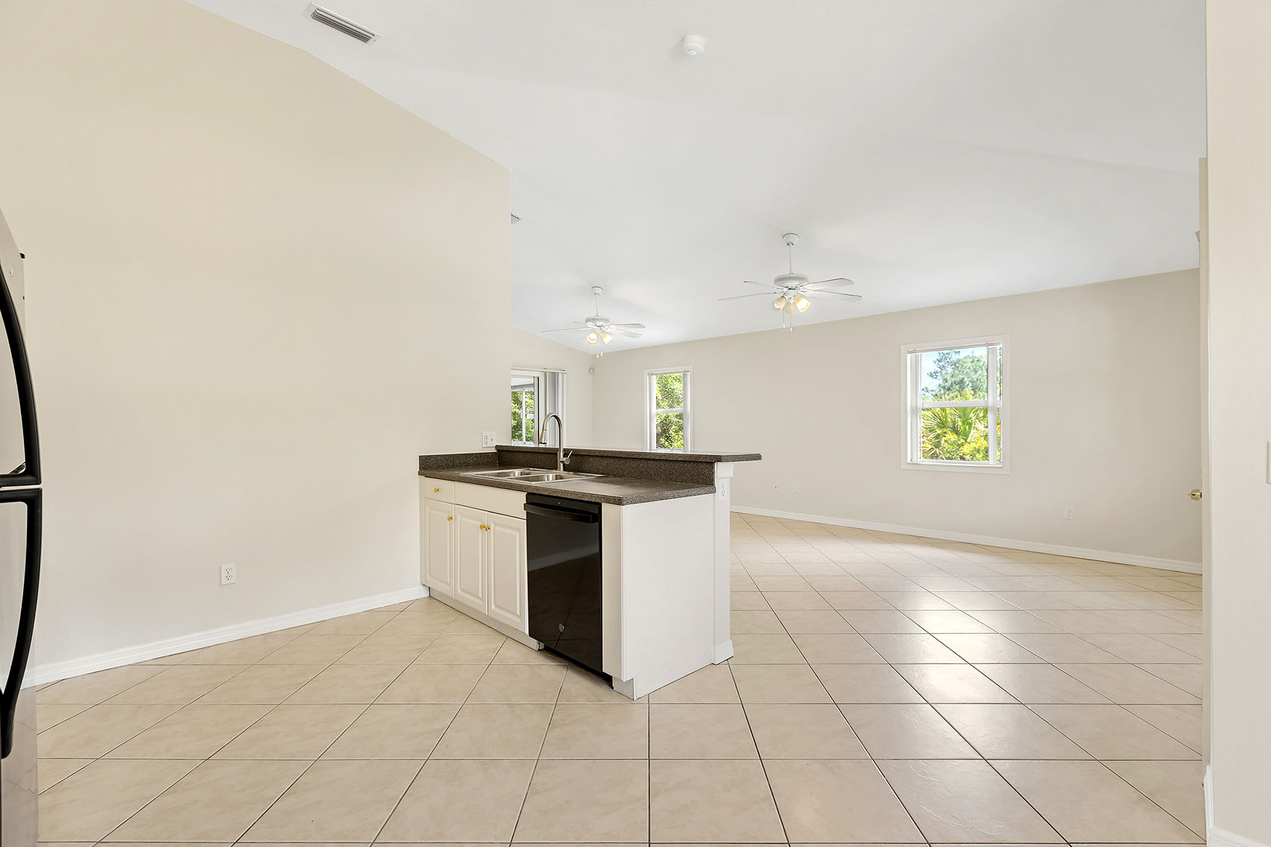  NORTH PORT - 物件實景