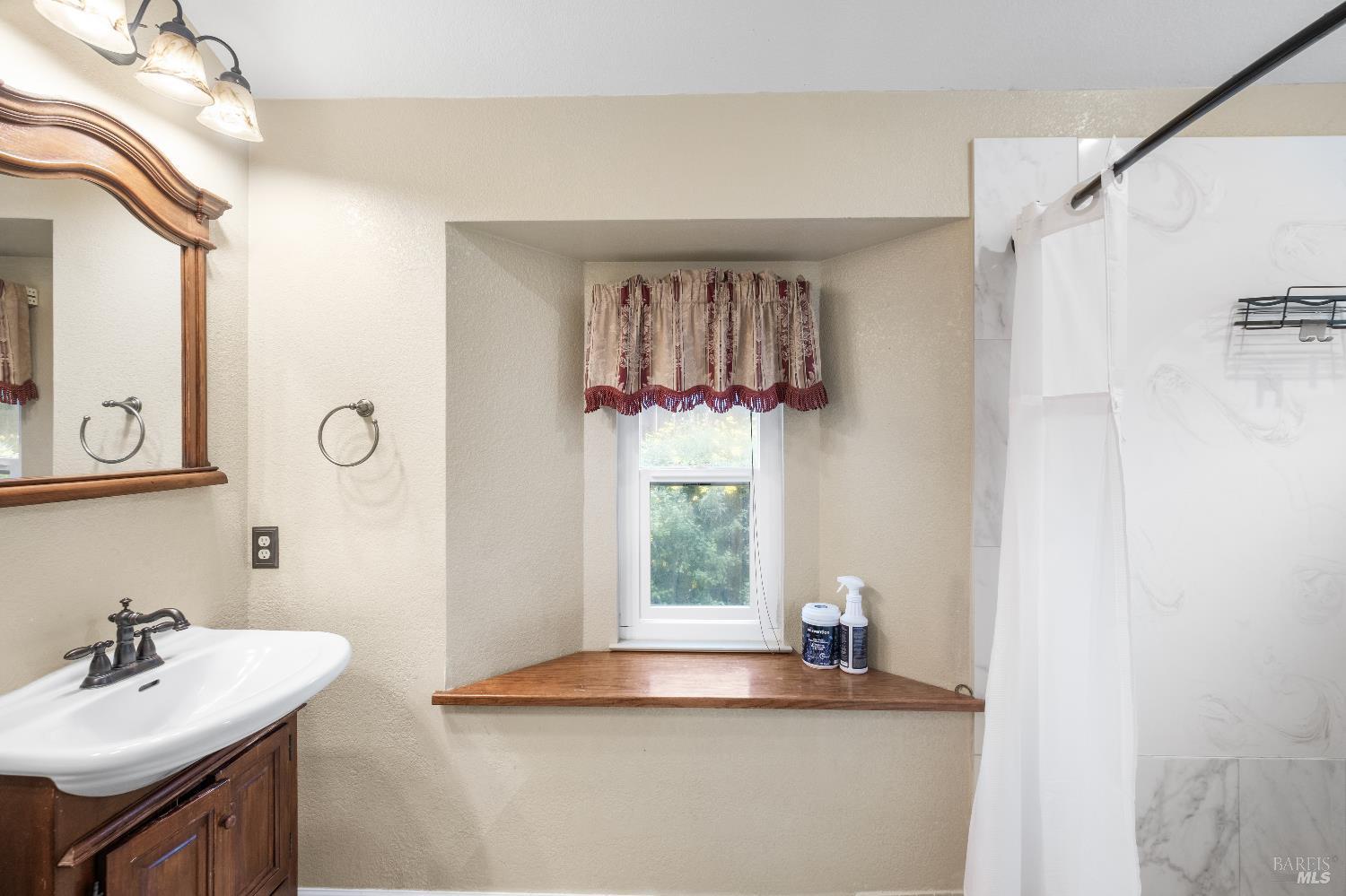 Vacaville, California, 95687, United States, 3 Bedrooms Bedrooms, ,2 BathroomsBathrooms,Residential,For Sale,1998068