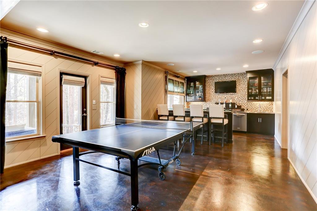 Suwanee, Georgia, 30024, United States, 5 Bedrooms Bedrooms, ,5 BathroomsBathrooms,Residential,For Sale,2025852