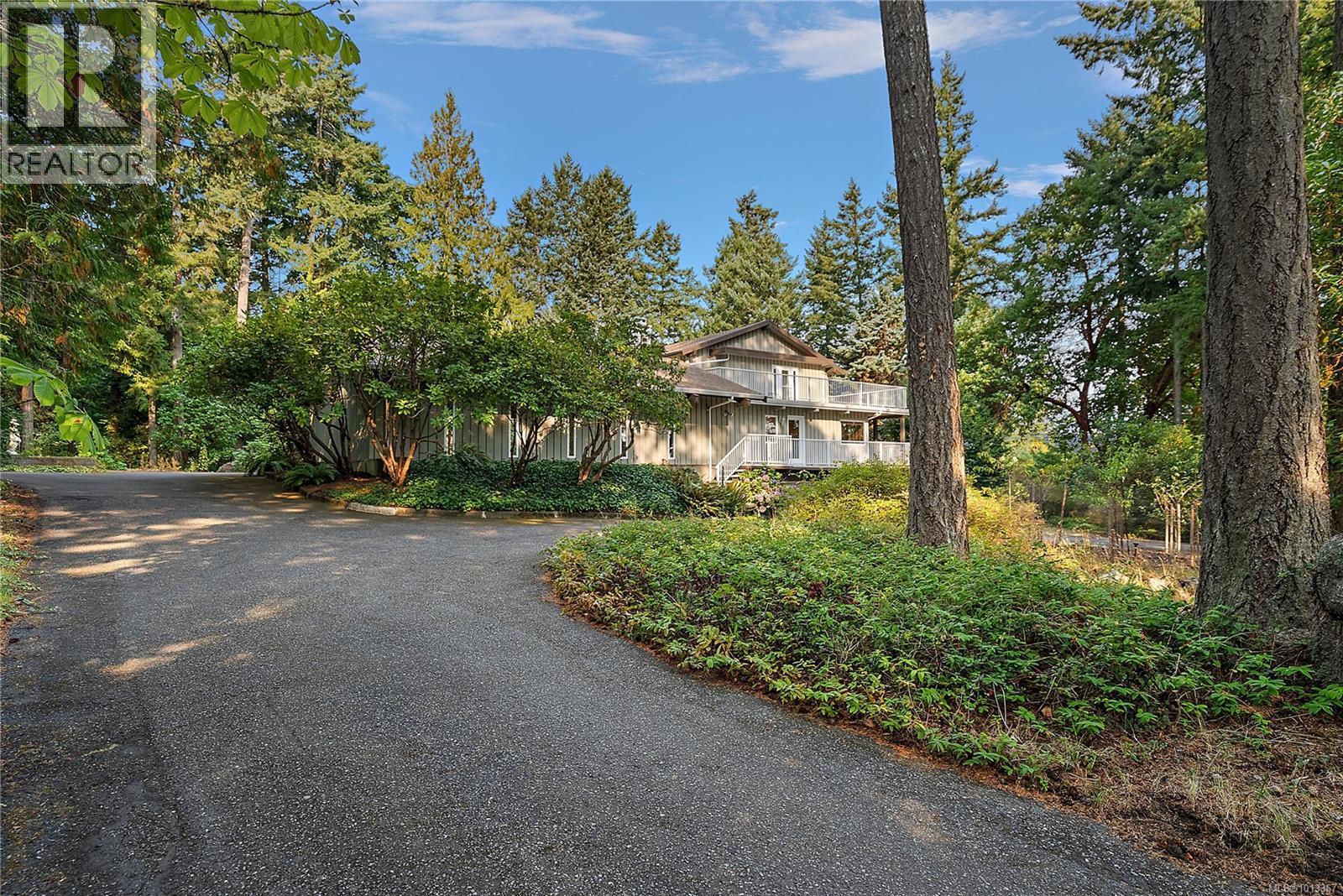 NORTH SAANICH, British Columbia, V8L 5L5, CA, 5 Bedrooms Bedrooms, ,4 BathroomsBathrooms,Residential,For Sale,1946996