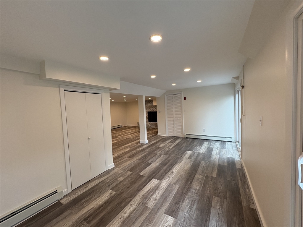 Lowell, Massachusetts, 01852, United States, 4 Bedrooms Bedrooms, ,3 BathroomsBathrooms,Residential,For Sale,1885634