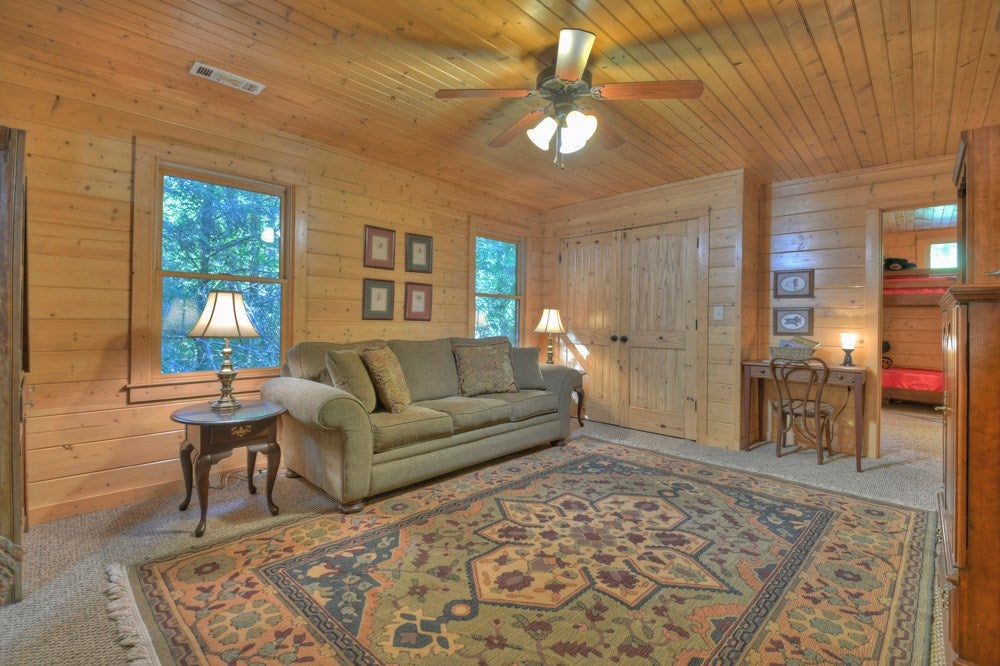 Blue Ridge, Georgia, 30513, United States, 4 Bedrooms Bedrooms, ,3 BathroomsBathrooms,Residential,For Sale,1858921