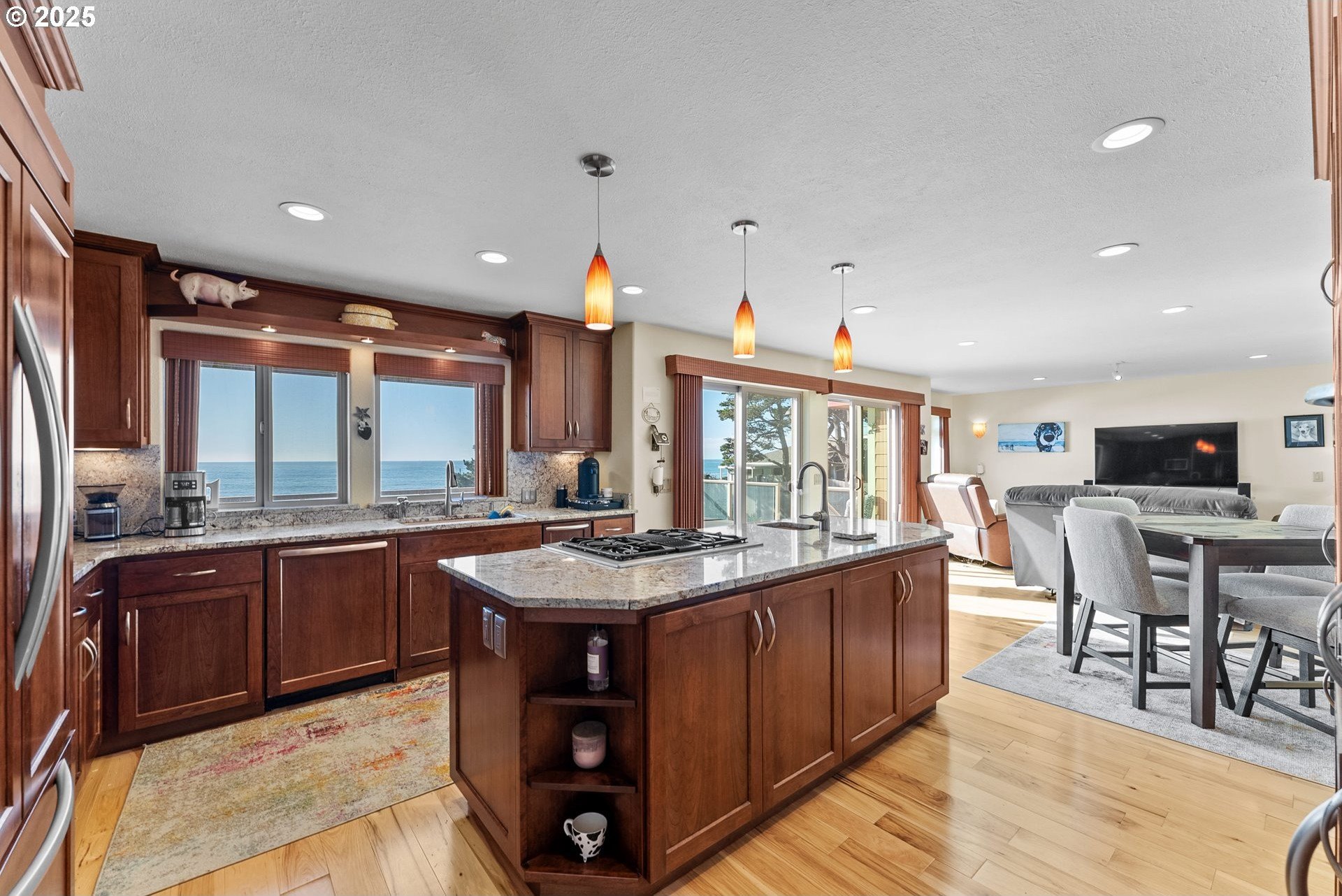 Brookings, Oregon, 97415, United States, 3 Bedrooms Bedrooms, ,3 BathroomsBathrooms,Residential,For Sale,1996453