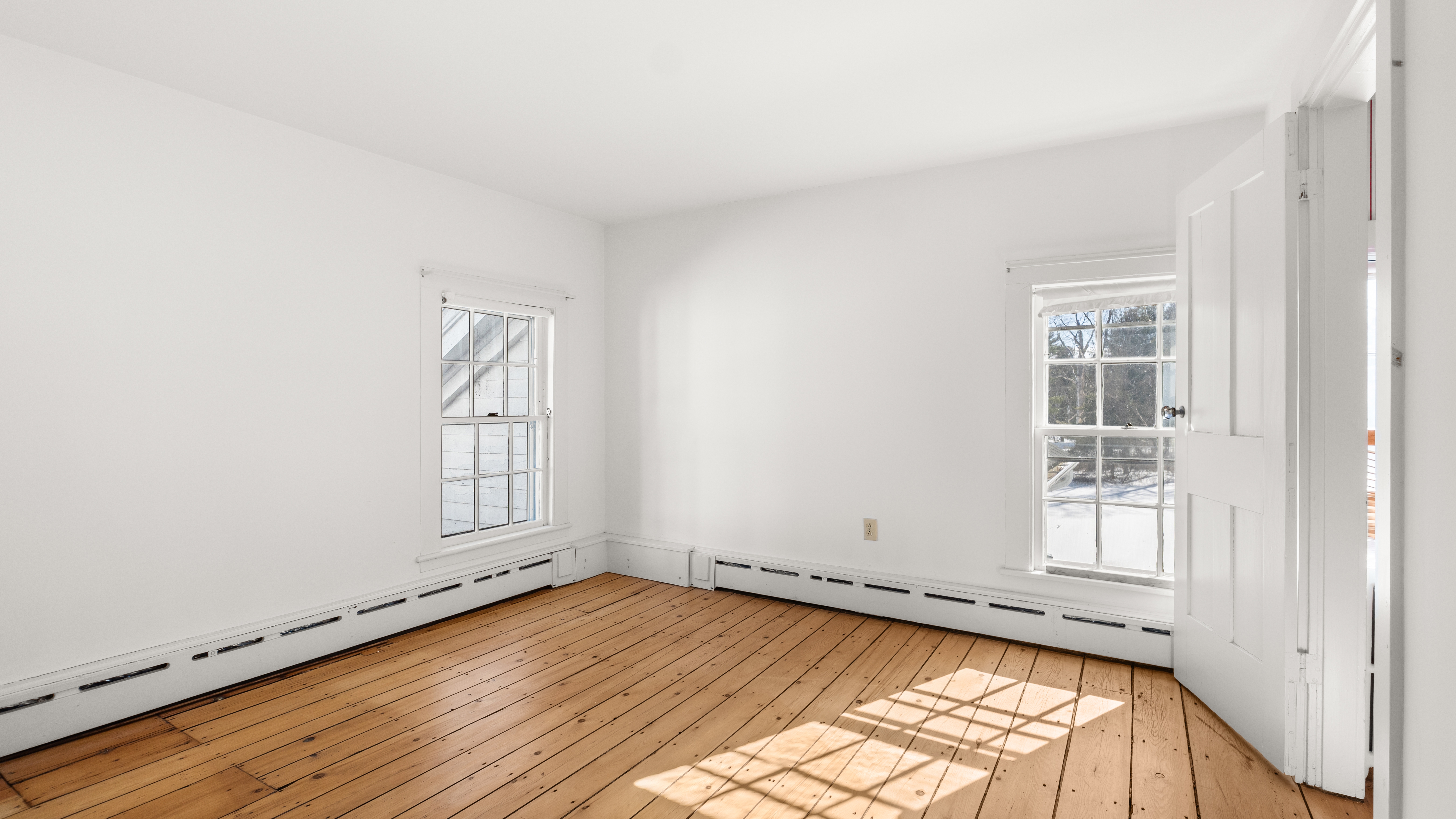  Richmond Estate Near Tanglewood: 5+ Acres, Pond Access, & Bonus Suite - 物件實景