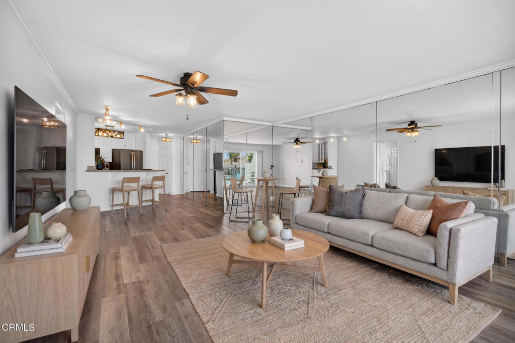 Oxnard, California, 93035, United States, 2 Bedrooms Bedrooms, ,1 BathroomBathrooms,Residential,For Sale,2040147