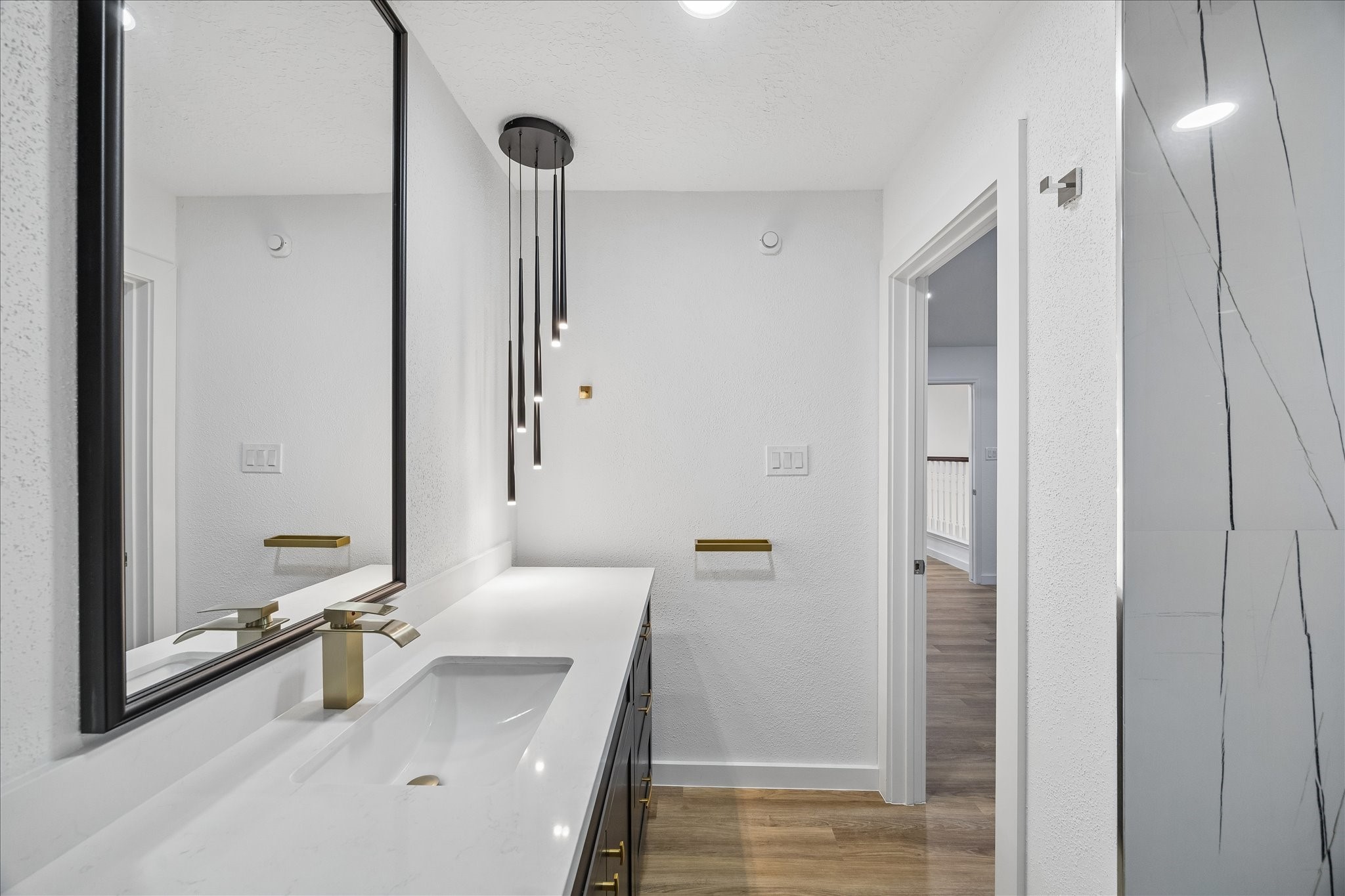  7350 Kirby Drive #21 - 物件實景