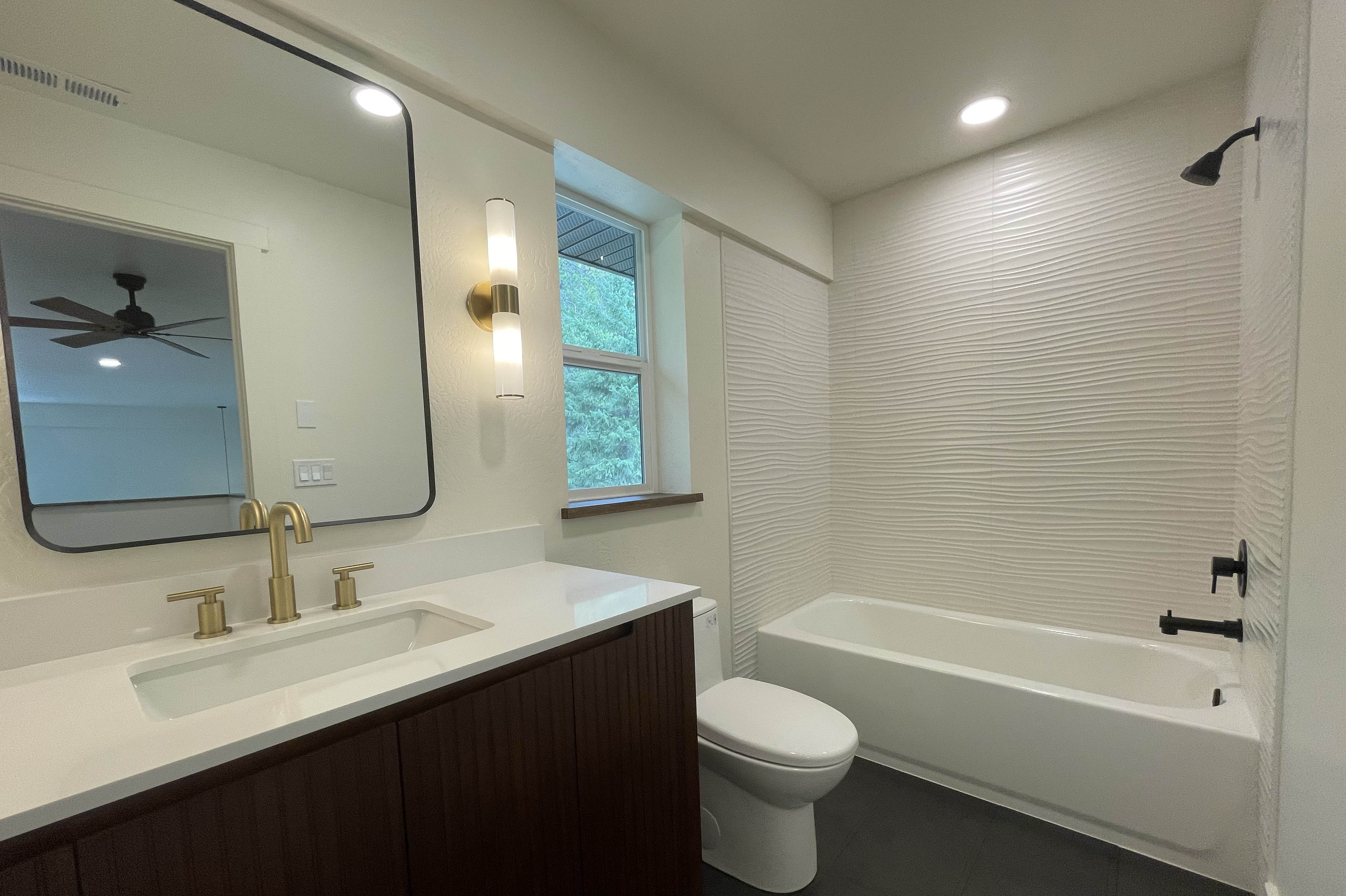 Sandpoint, Idaho, 83864, United States, 3 Bedrooms Bedrooms, ,3 BathroomsBathrooms,Residential,For Sale,1905788