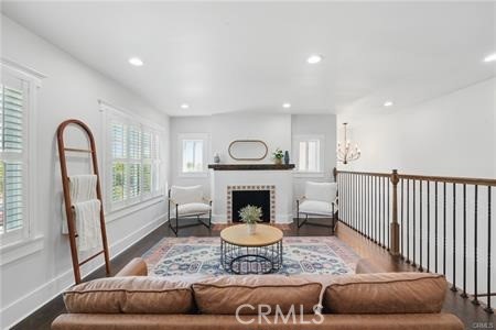 Los Angeles, California, 90018, United States, 5 Bedrooms Bedrooms, ,5 BathroomsBathrooms,Residential,For Sale,1842943