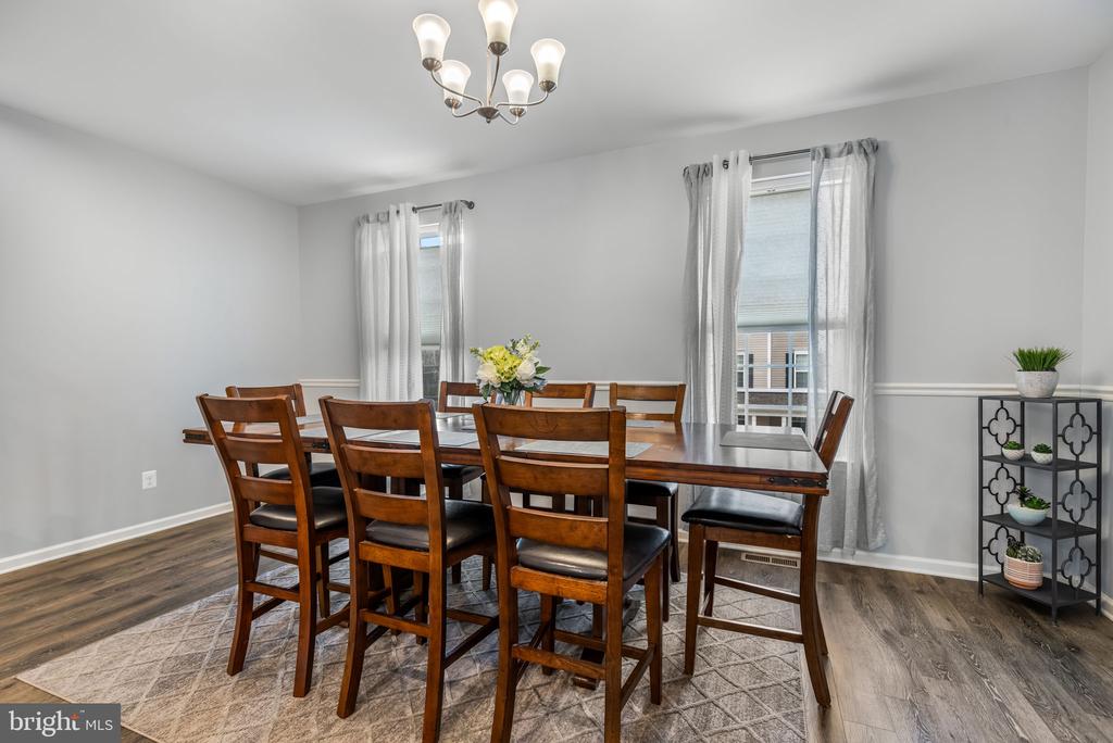 Woodbridge, Virginia, 22191, United States, 4 Bedrooms Bedrooms, ,4 BathroomsBathrooms,Residential,For Sale,2007486